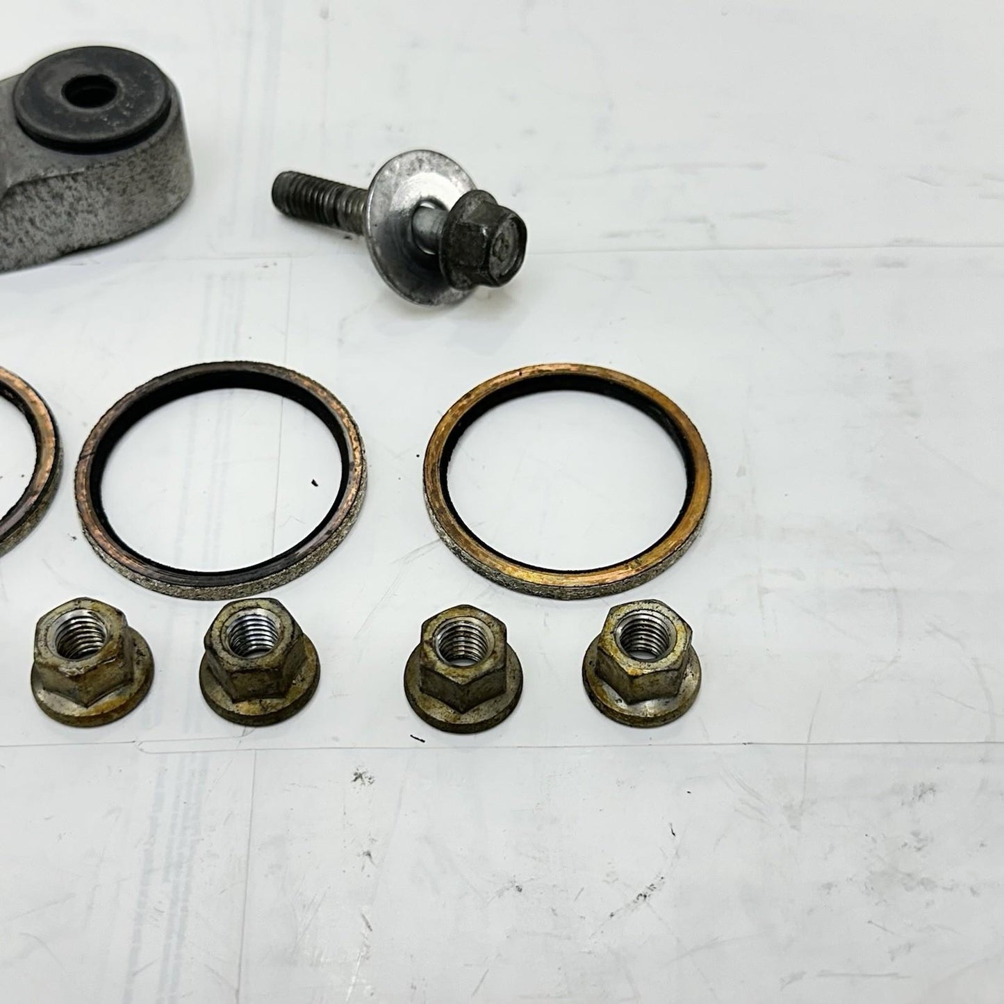 2009 - 2014 YAMAHA YZF R1 EXHAUST HEADER MANIFOLD MOUNTING HARDWARE NUTS SET