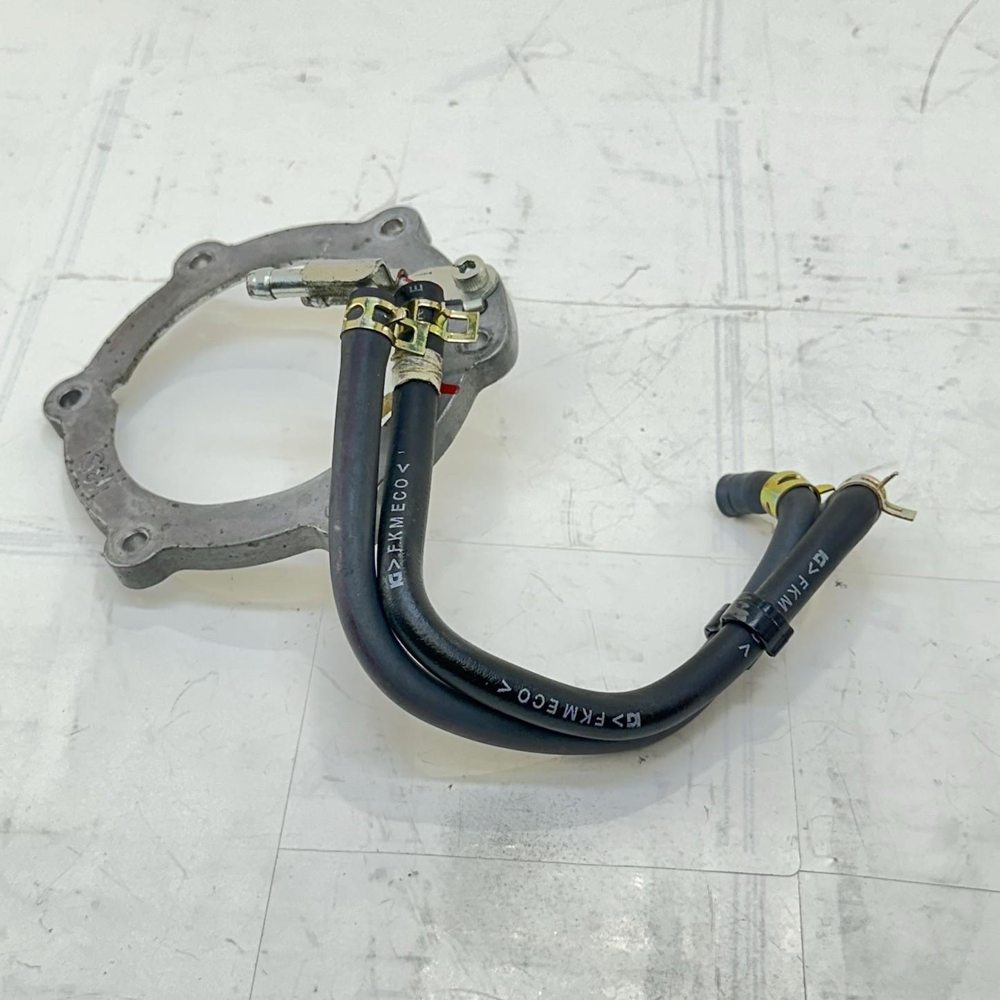 2009 - 2014 YAMAHA YZF R1 FUEL PUMP GAS PETROL SENDING UNIT BOLTS LINES HOSES