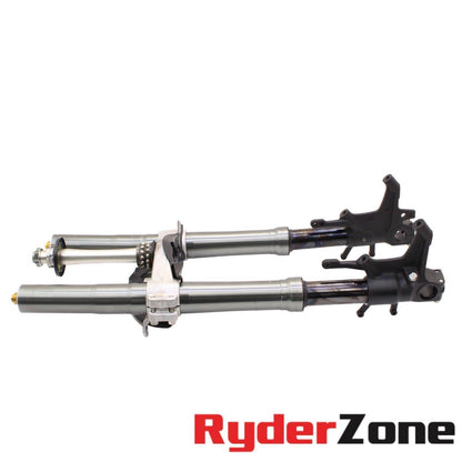 2022 2023 SUZUKI HAYABUSA FORKS FRONT SUSPENSION TUBE TRIPLE TREE * BENT *