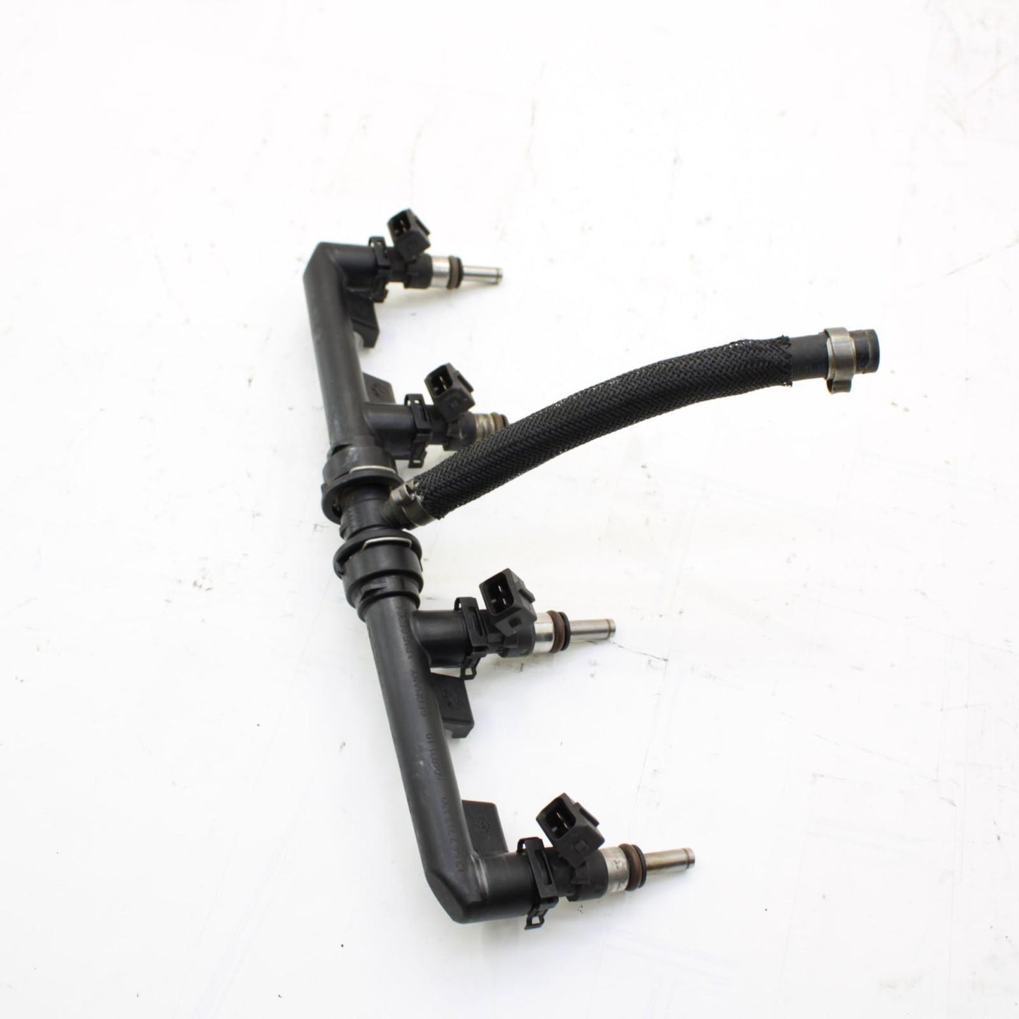 2010 - 2014 BMW S1000RR SECONDARY FUEL INJECTORS TOP AIRBOX GAS RAIL ELECTRICAL