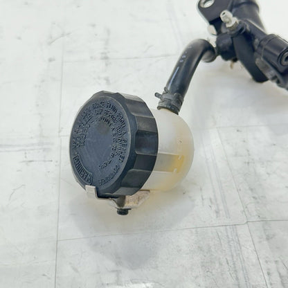 2009 - 2014 YAMAHA YZF R1 FRONT BRAKE MASTER CYLINDER RESERVOIR BREMBO STOCK