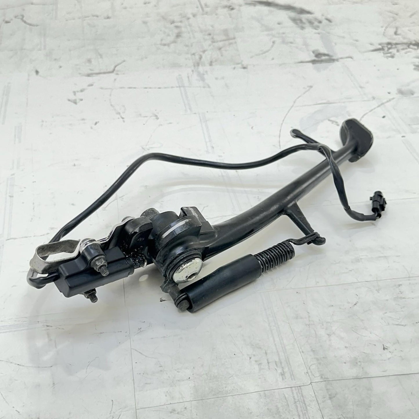 2009 - 2014 YAMAHA YZF R1 KICKSTAND SIDE LEG PROP SENSOR SWITCH SPRING BLACK