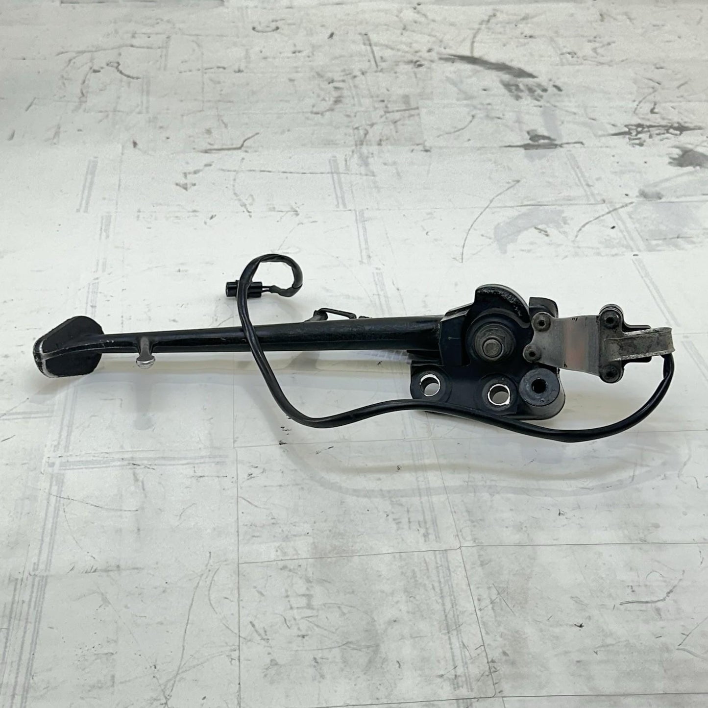 2009 - 2014 YAMAHA YZF R1 KICKSTAND SIDE LEG PROP SENSOR SWITCH SPRING BLACK