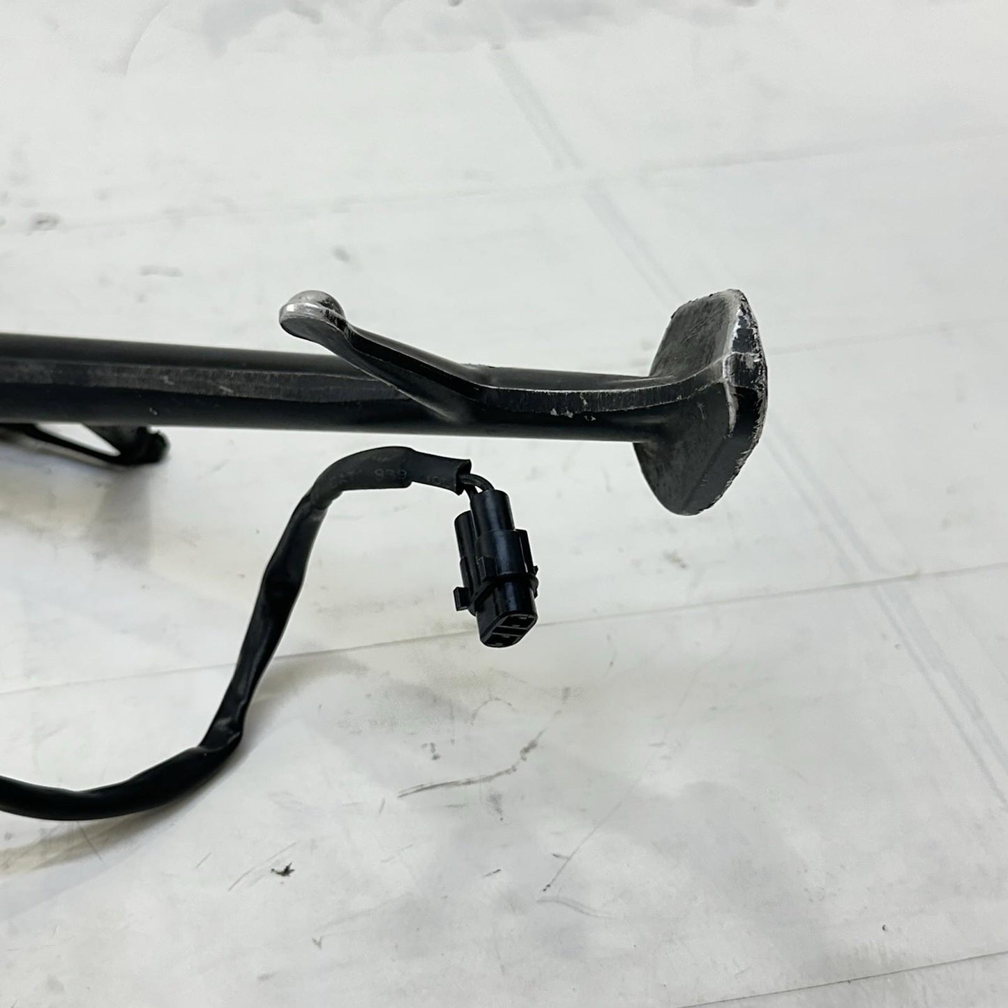 2009 - 2014 YAMAHA YZF R1 KICKSTAND SIDE LEG PROP SENSOR SWITCH SPRING BLACK