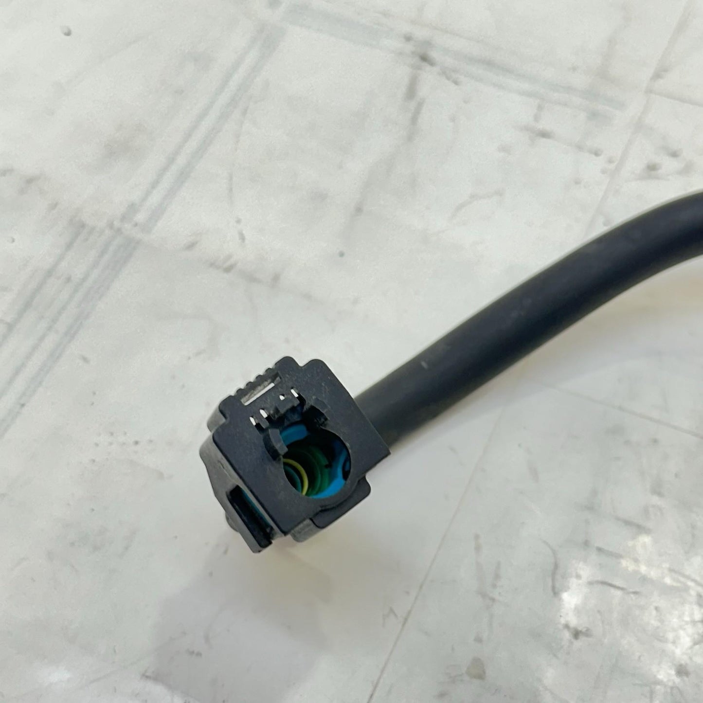 2009 - 2014 YAMAHA YZF R1 FUEL LINES GAS PETROL SENDING HOSES PIPES PAIR STOCK