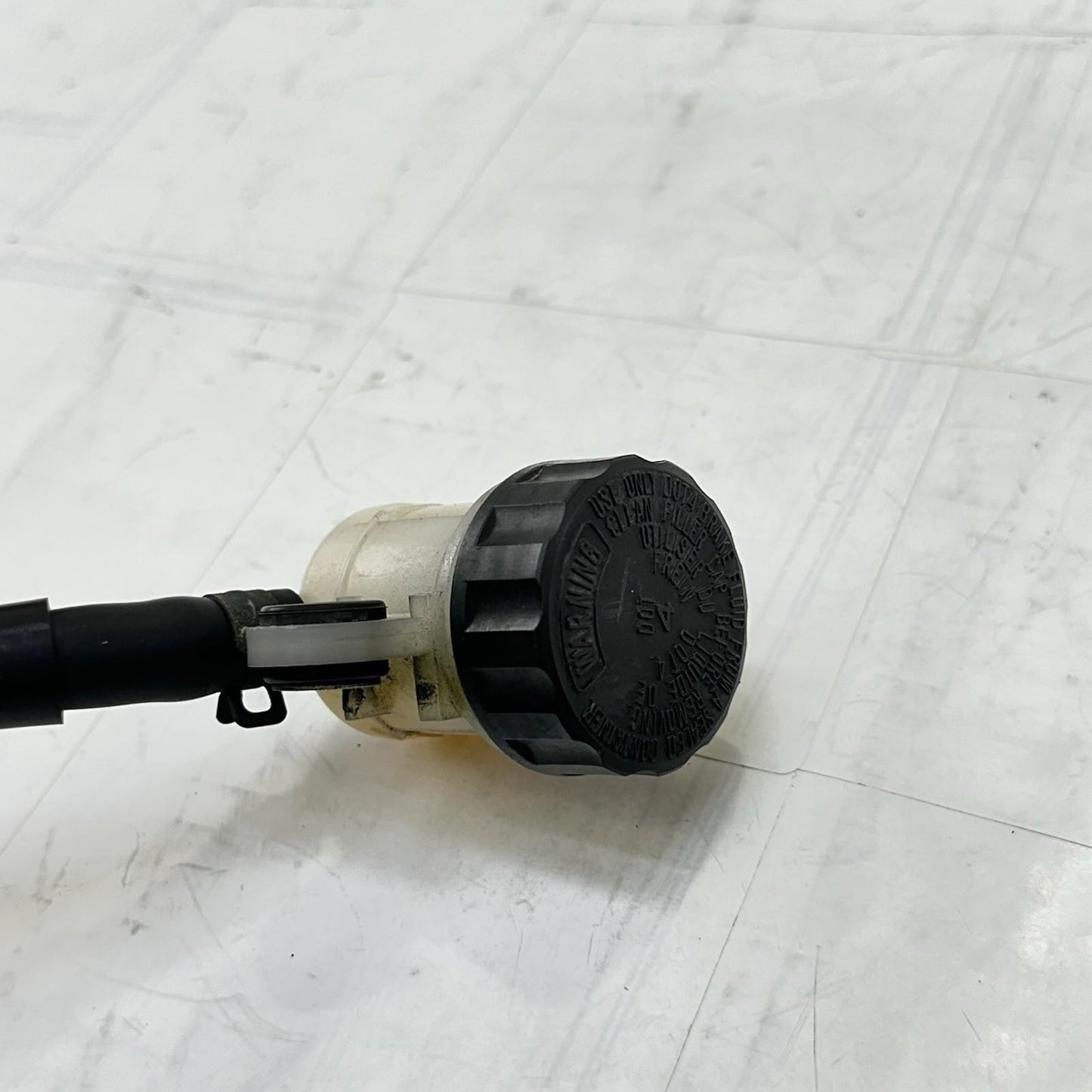 2009 - 2014 YAMAHA YZF R1 REAR BRAKE MASTER CYLINDER RESERVOIR CANISTER NISSIN