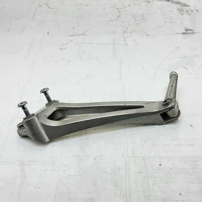 2009 - 2014 YAMAHA YZF R1 PASSENGER PEGS REAR FOOT LEG REST LEFT RIGHT SET STOCK