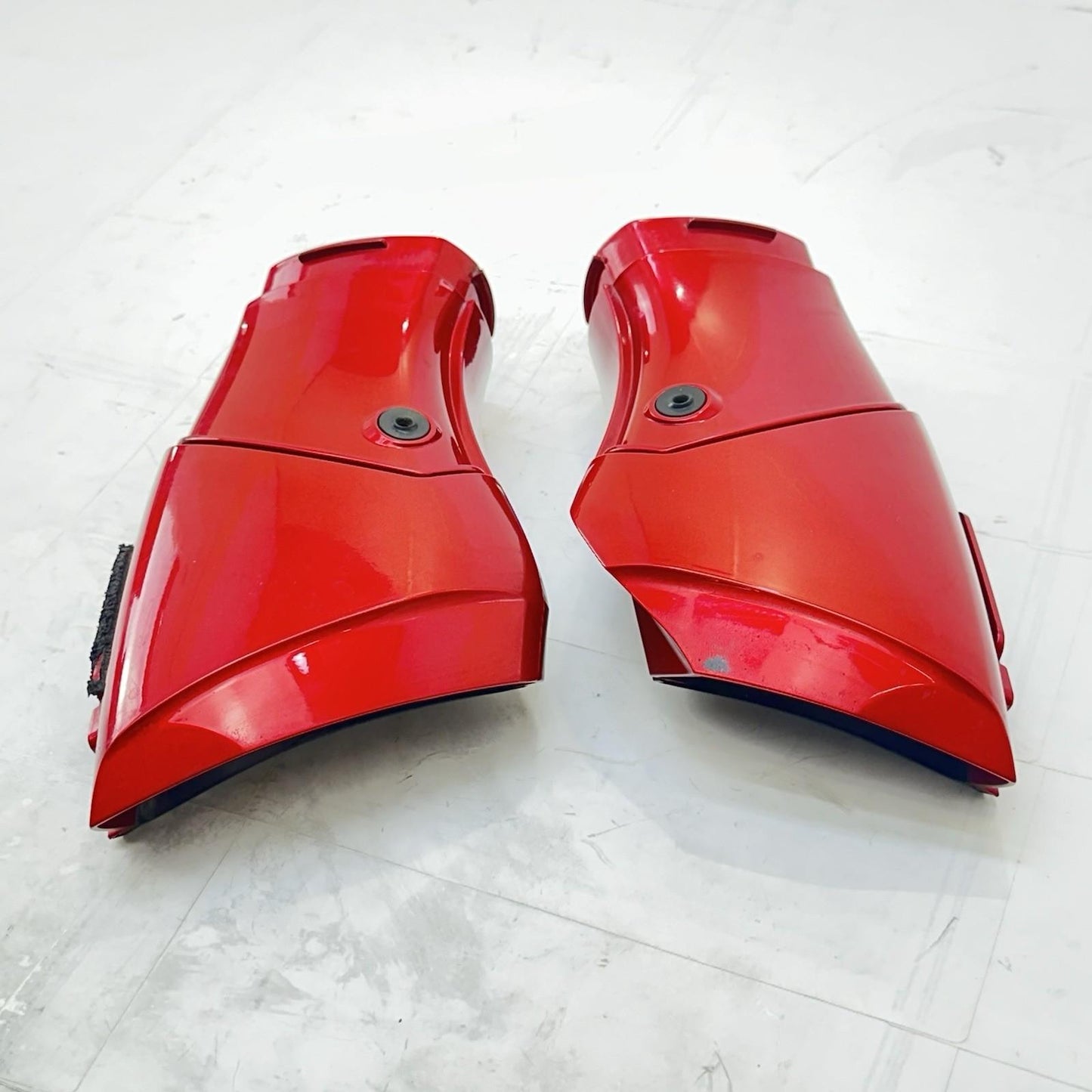 2009 - 2014 YAMAHA YZF R1 AIR INTAKE DUCTS RAM TUBES PAIR RED STOCK