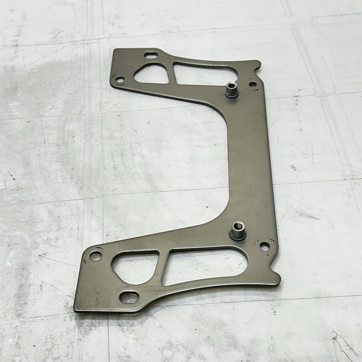 2009 - 2014 YAMAHA YZF R1 SUBFRAME SEAT MOUNT BRACKET REAR BACK SILVER STOCK