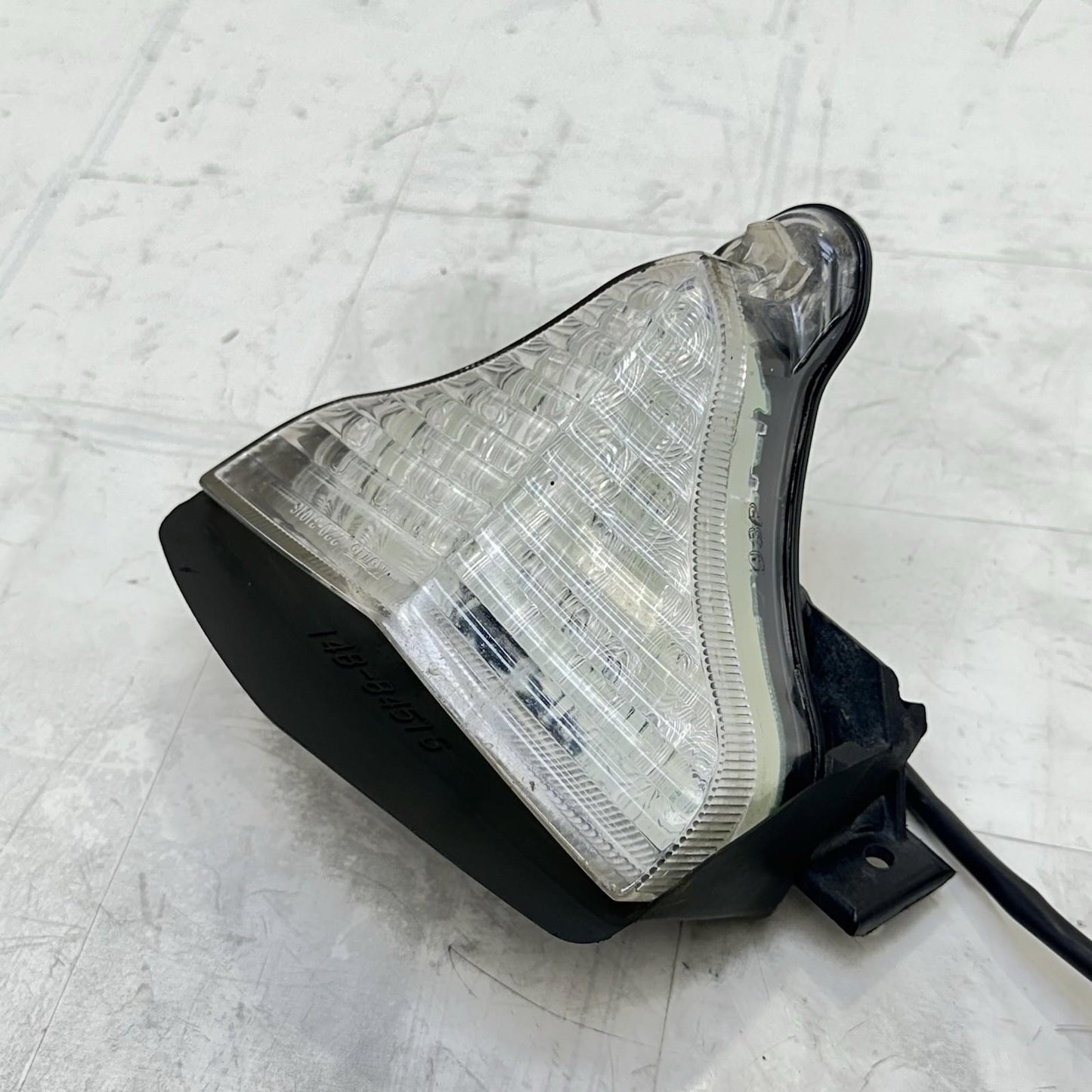 2009 - 2014 YAMAHA YZF R1 REAR TAILLIGHT BRAKE LIGHT BACK LAMP STOCK