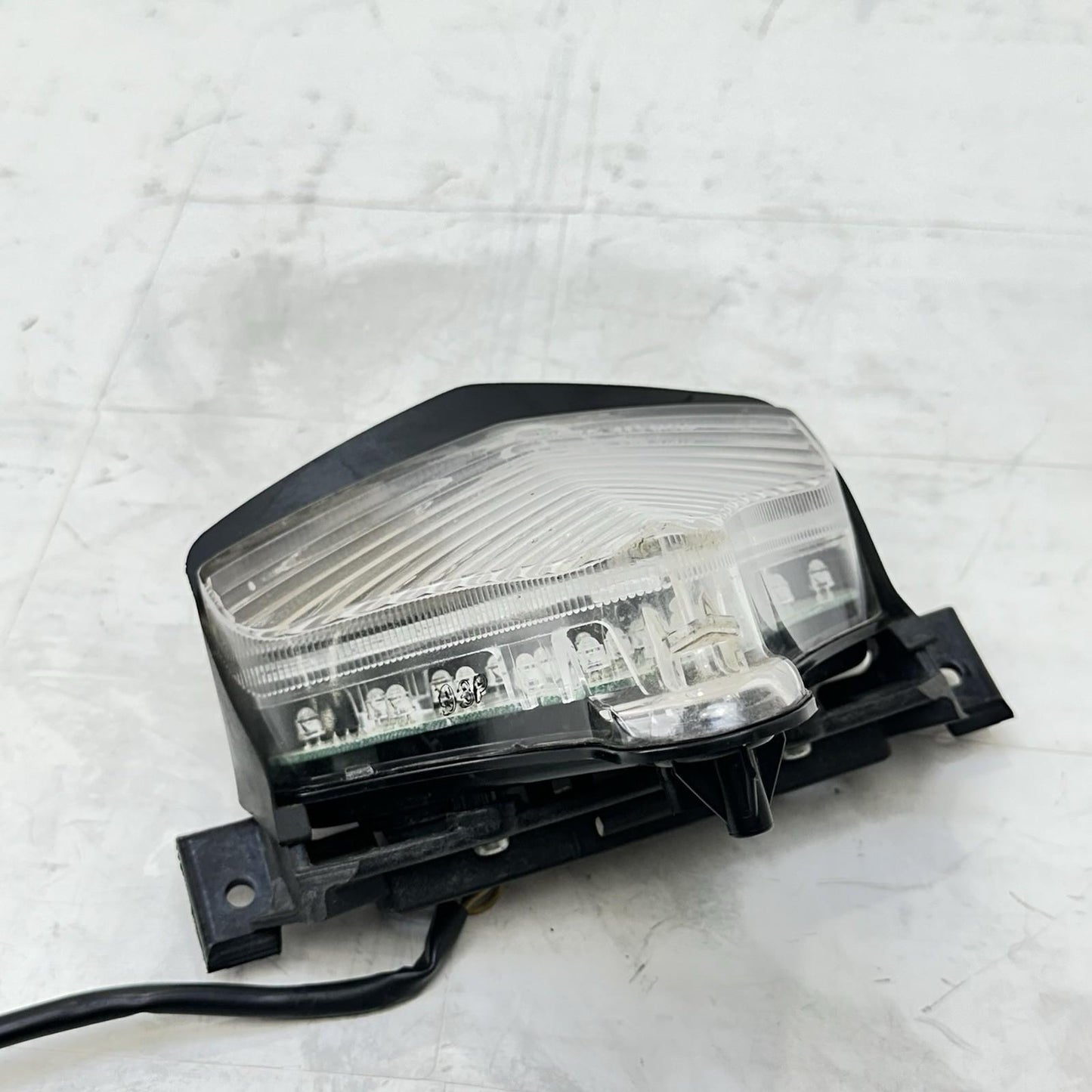 2009 - 2014 YAMAHA YZF R1 REAR TAILLIGHT BRAKE LIGHT BACK LAMP STOCK