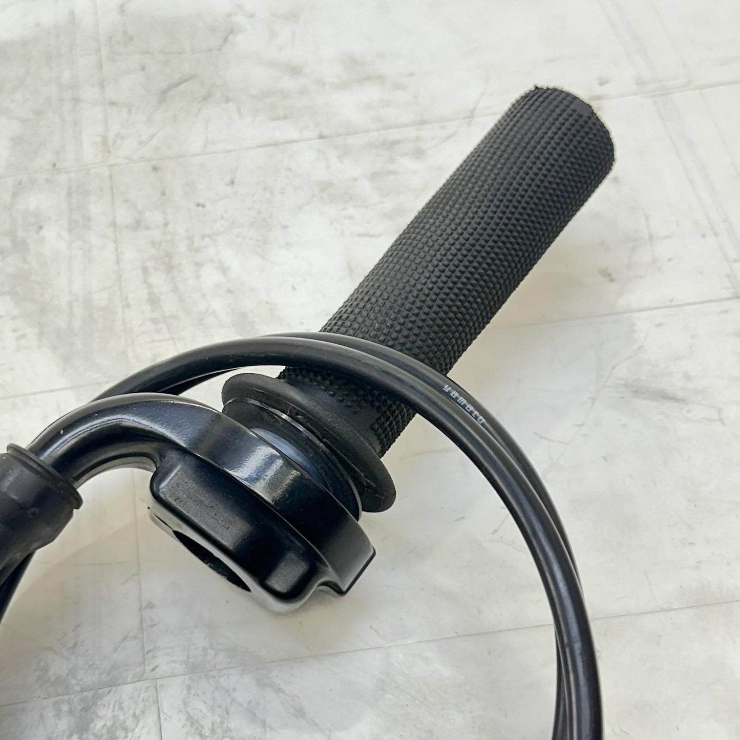 2009 - 2014 YAMAHA YZF R1 RIGHT THROTTLE CONTROL GRIP CABLES LINES SET STOCK