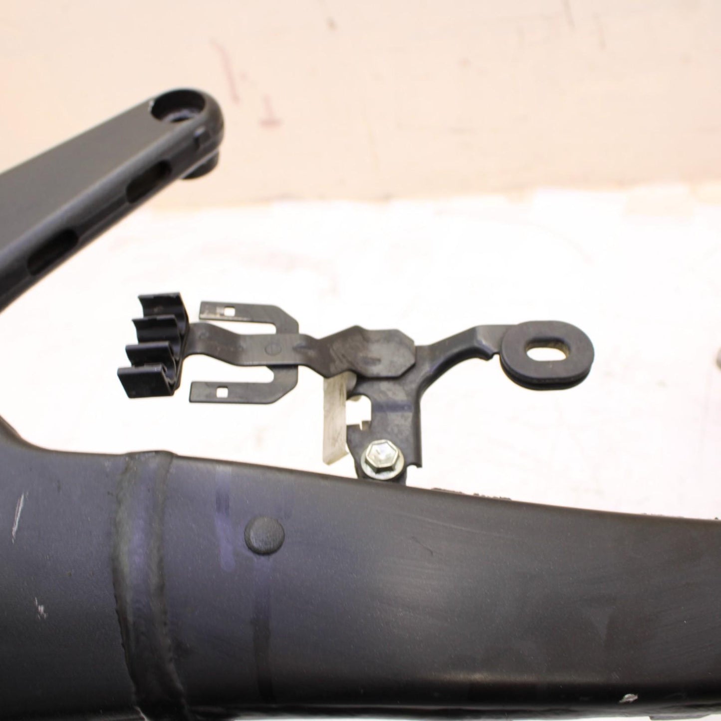 2017 - 2025 SUZUKI GSXR1000 FRAME CHASSIS BLACK STRAIGHT *GOOD TABS*