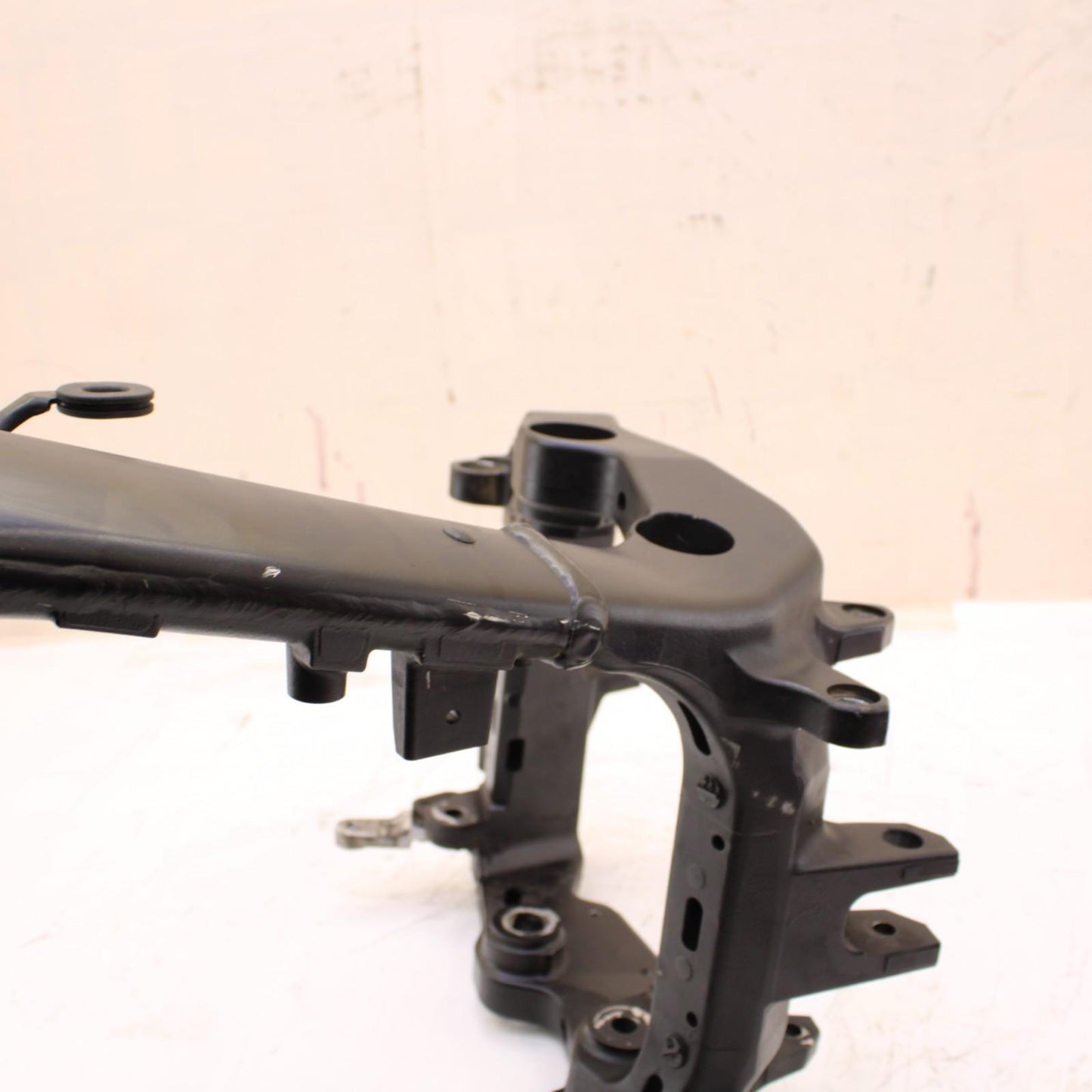 2017 - 2025 SUZUKI GSXR1000 FRAME CHASSIS BLACK STRAIGHT *GOOD TABS*