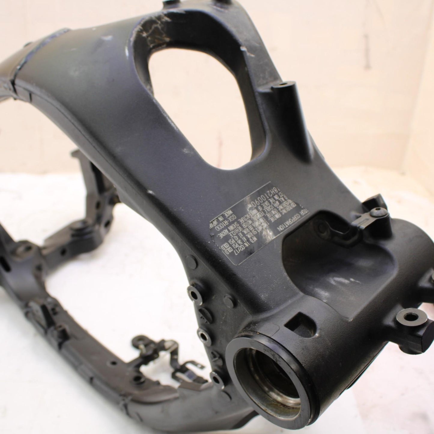 2017 - 2025 SUZUKI GSXR1000 FRAME CHASSIS BLACK STRAIGHT *GOOD TABS*