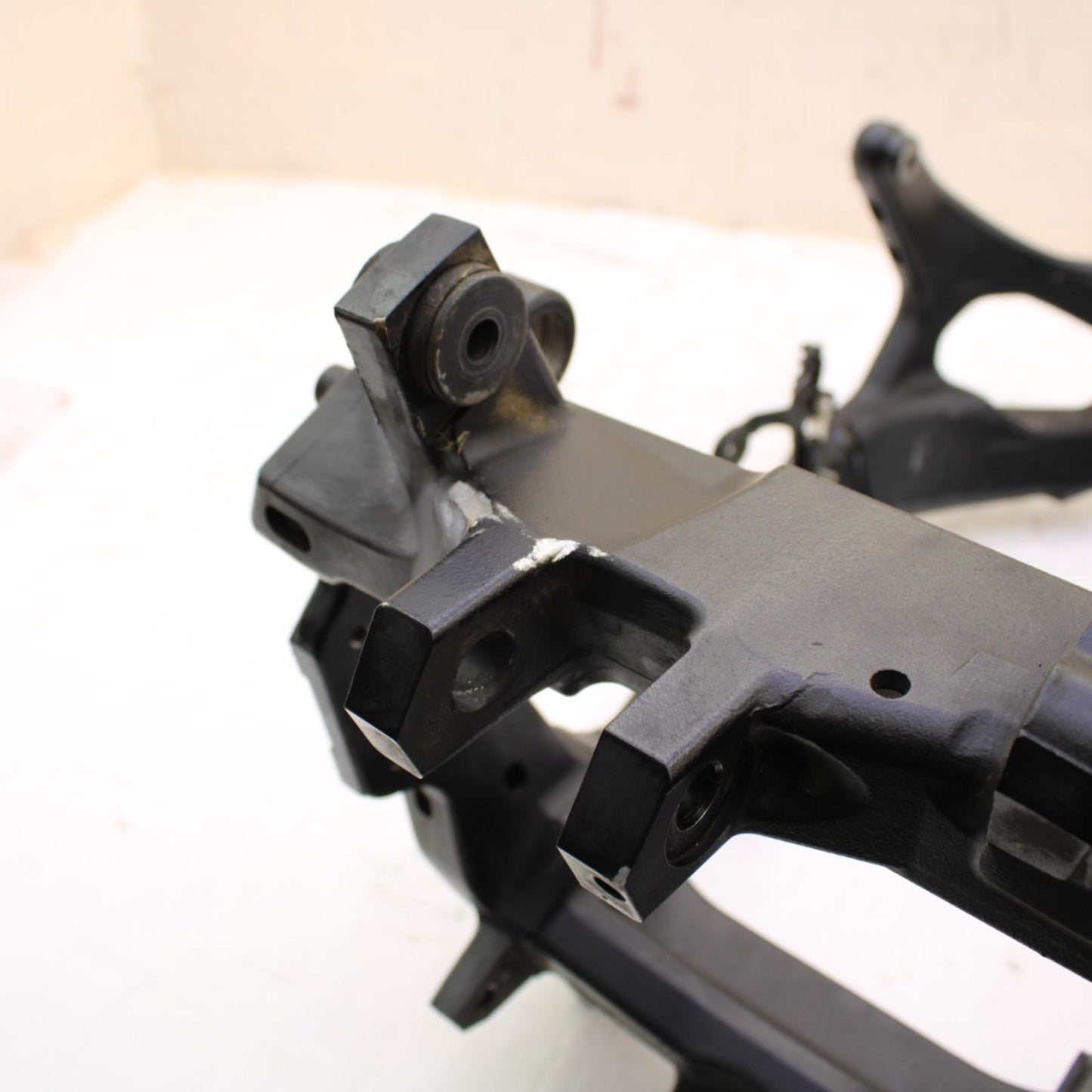 2017 - 2025 SUZUKI GSXR1000 FRAME CHASSIS BLACK STRAIGHT *GOOD TABS*