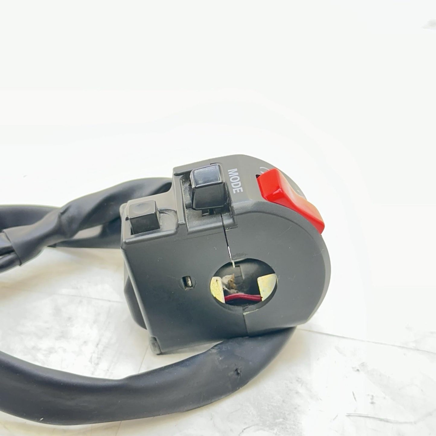 2009 - 2014 YAMAHA YZF R1 RIGHT SWITCH START STOP ON OFF KILL CONTROL STOCK