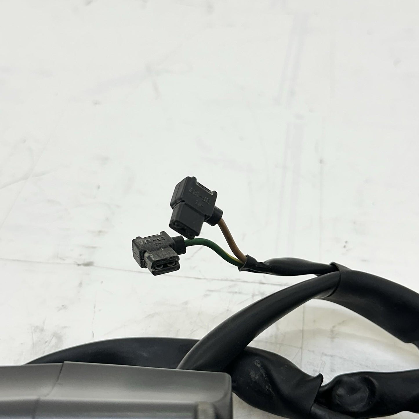 2009 - 2014 YAMAHA YZF R1 RIGHT SWITCH START STOP ON OFF KILL CONTROL STOCK