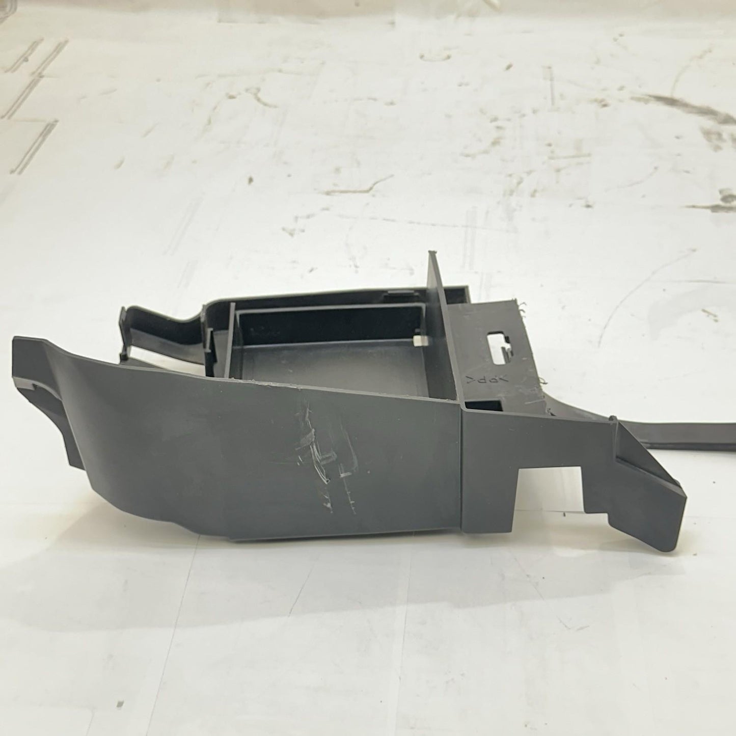 2009 - 2014 YAMAHA YZF R1 BATTERY TRAY HOLDER PLASTIC MOUNT BLACK STOCK