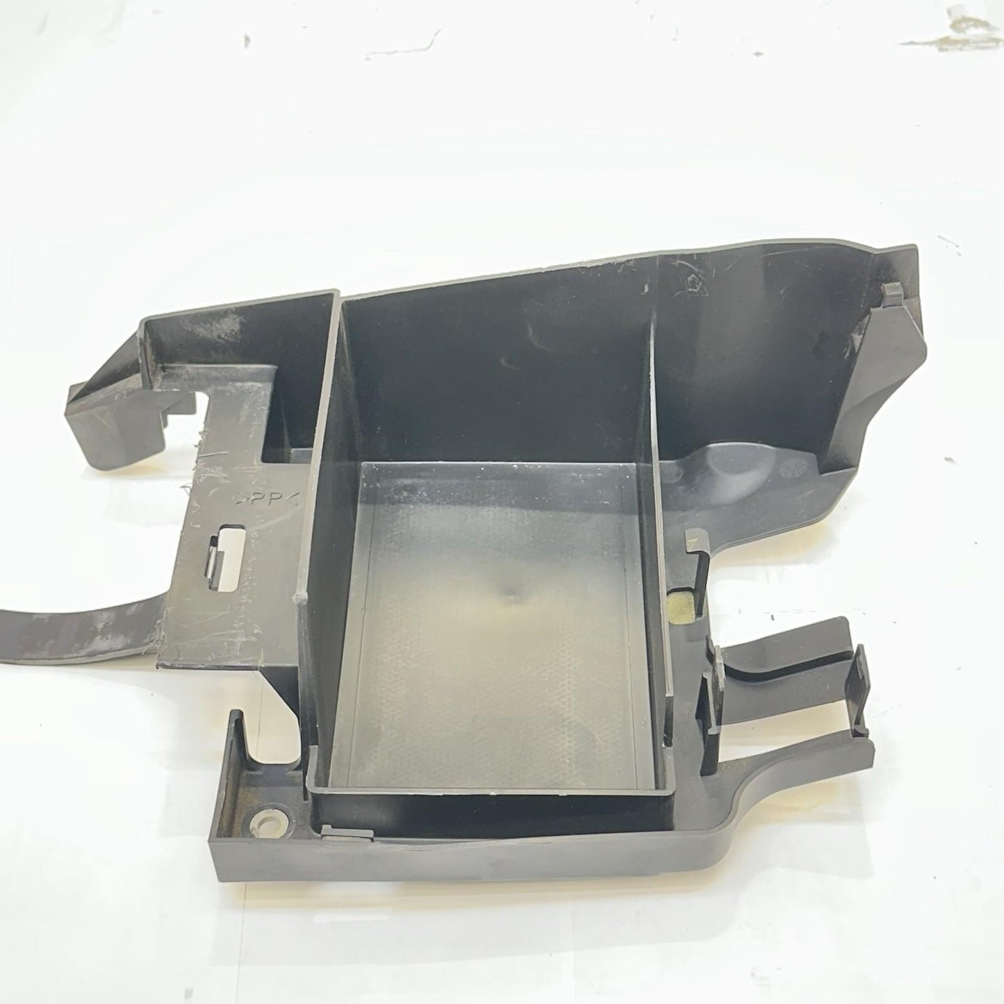 2009 - 2014 YAMAHA YZF R1 BATTERY TRAY HOLDER PLASTIC MOUNT BLACK STOCK