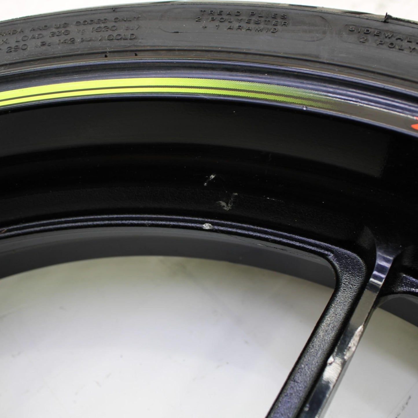 2017 - 2025 SUZUKI GSXR 1000 FRONT WHEEL RIM TIRE RUBBER BLACK STOCK STRAIGHT