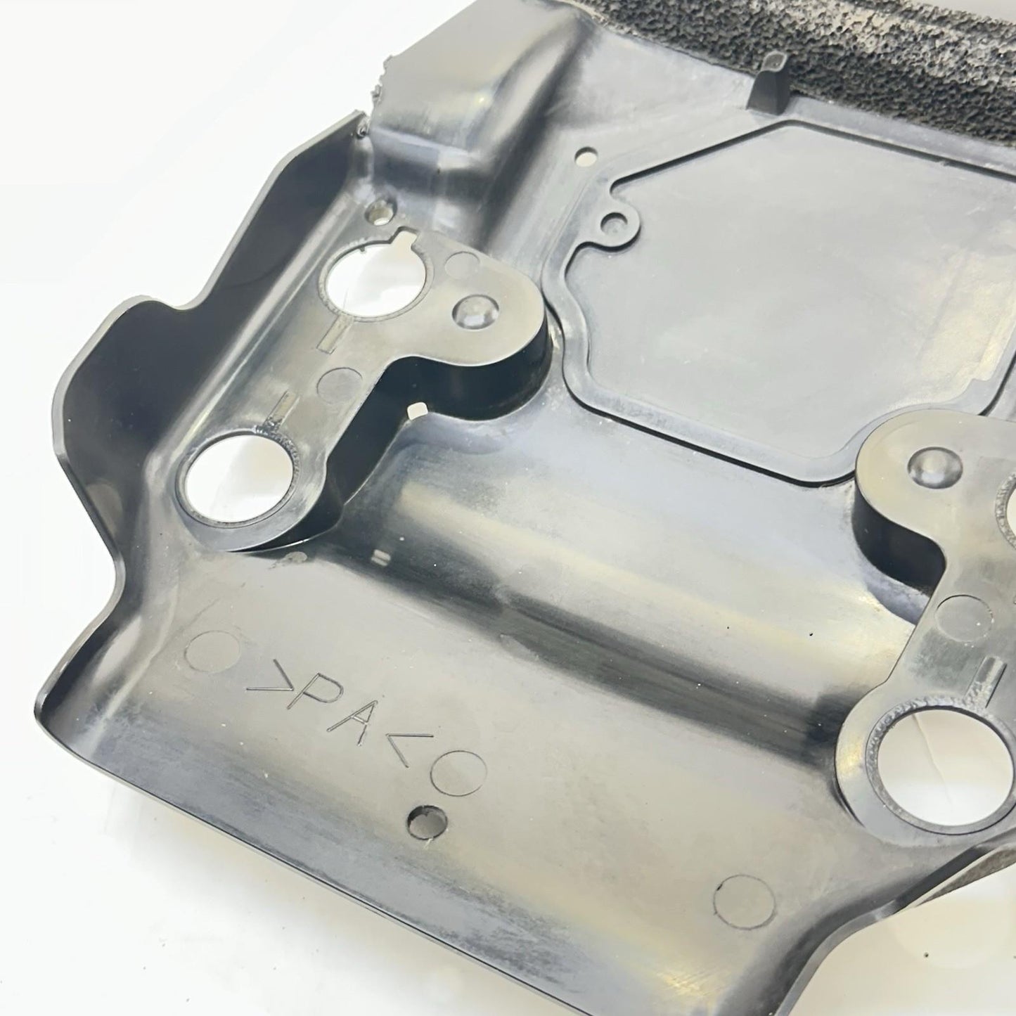 2009 - 2014 YAMAHA YZF R1 REAR UNDERTAIL PLASTIC BOX BATTERY TRAY HOLDER BLACK