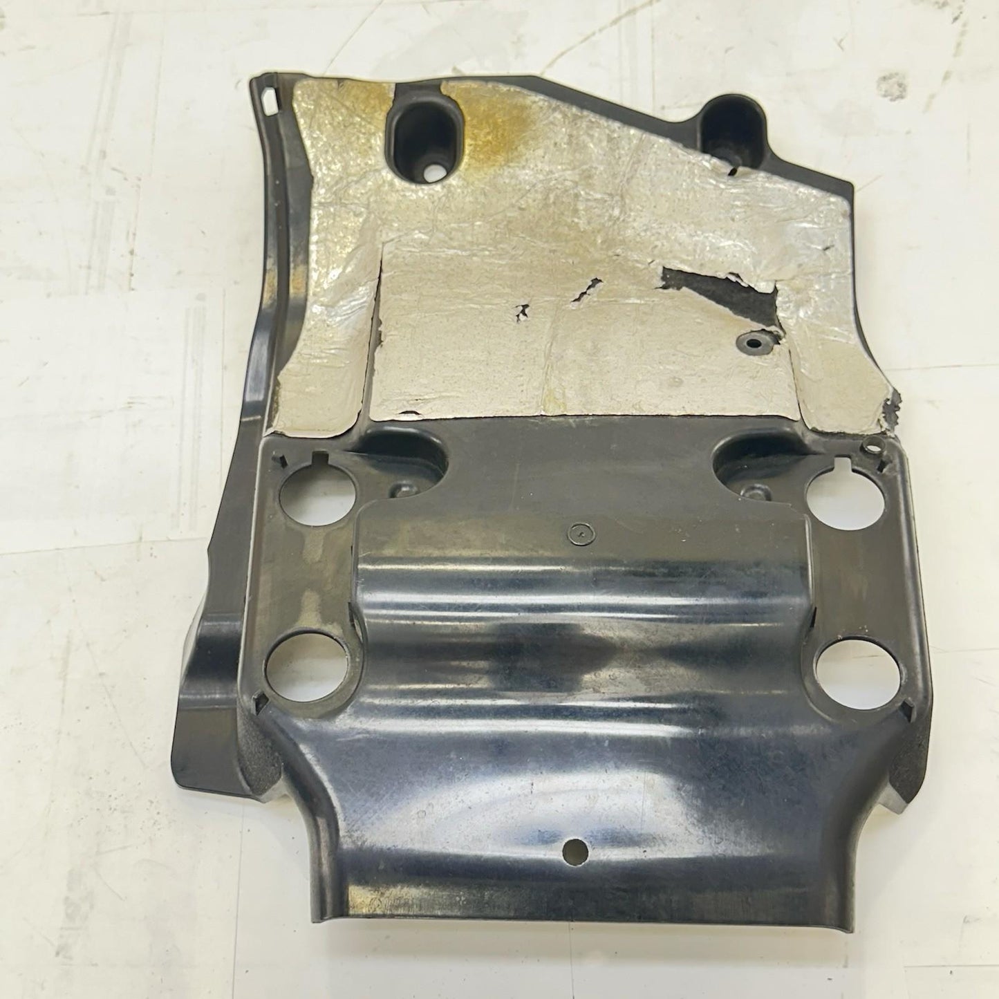 2009 - 2014 YAMAHA YZF R1 REAR UNDERTAIL PLASTIC BOX BATTERY TRAY HOLDER BLACK