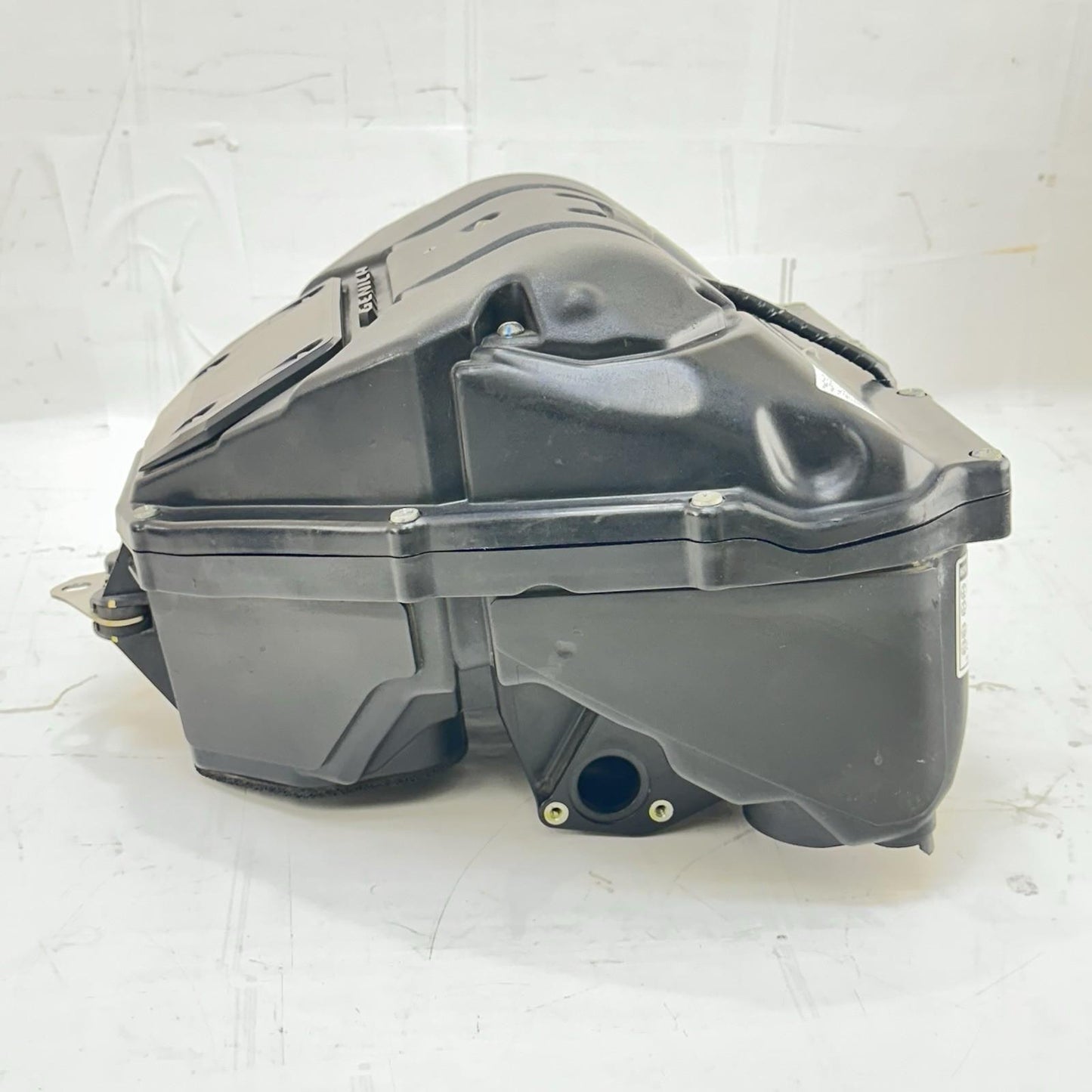 2009 - 2014 YAMAHA YZF R1 AIRBOX INTAKE AIR CLEANER FILTER HOUSING BOX STOCK