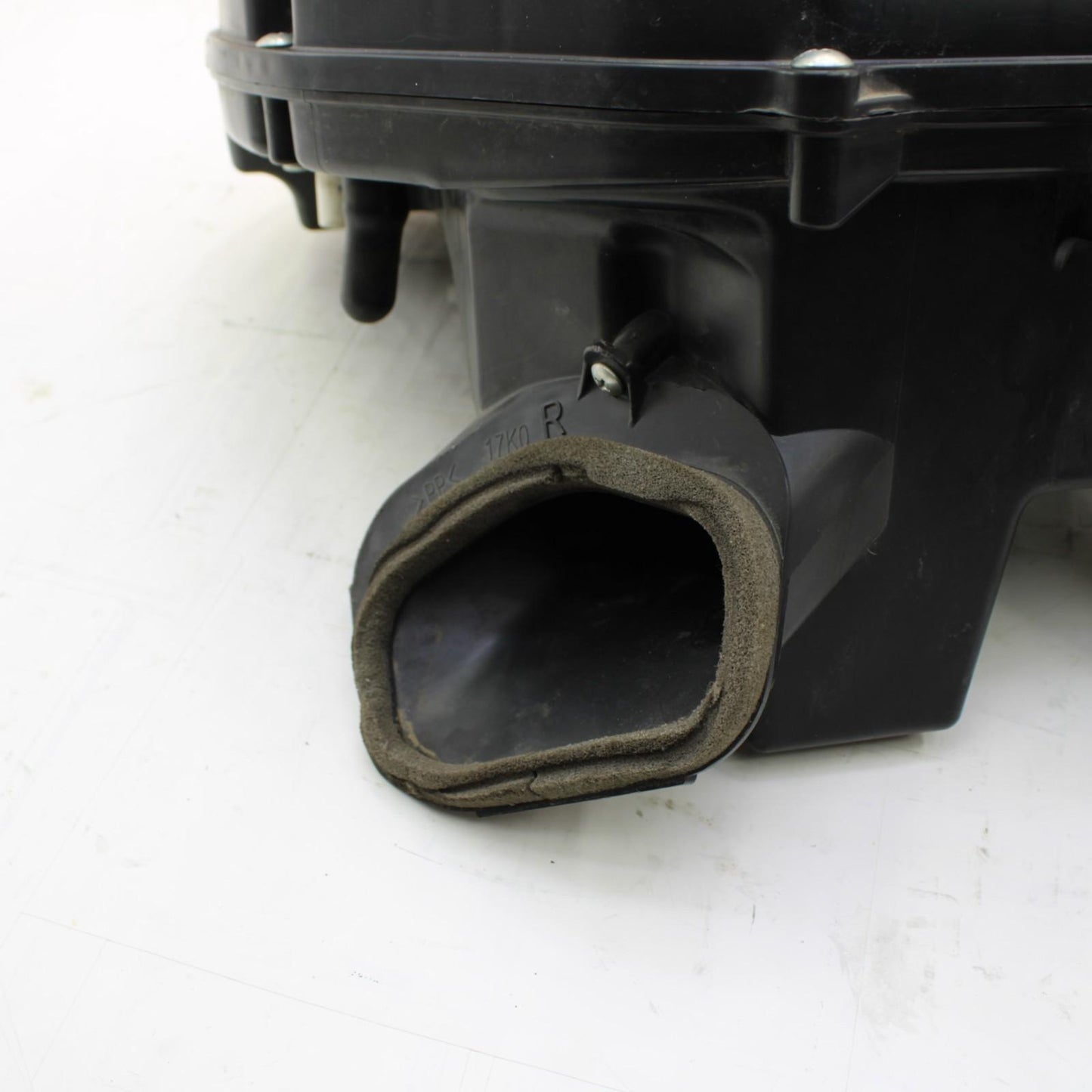 2017 - 2025 SUZUKI GSXR1000 AIRBOX HOUSING BOX Air Intake Velocity Stacks Ducts