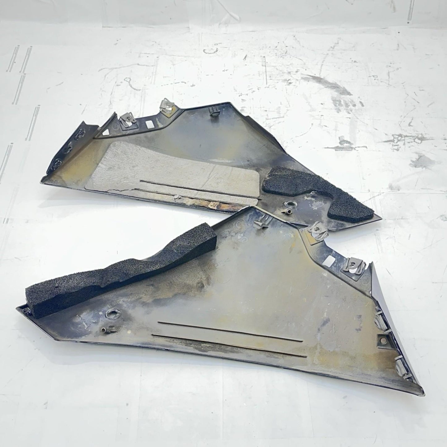 2009 - 2014 YAMAHA YZF R1 LOWER SIDE FAIRINGS LEFT RIGHT BELLY COWLS BLACK SET