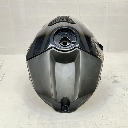 2009 - 2014 YAMAHA YZF R1 FUEL TANK GAS PETROL RESERVOIR BLACK STOCK *SCUFFED*