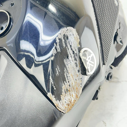 2009 - 2014 YAMAHA YZF R1 FUEL TANK GAS PETROL RESERVOIR BLACK STOCK *SCUFFED*