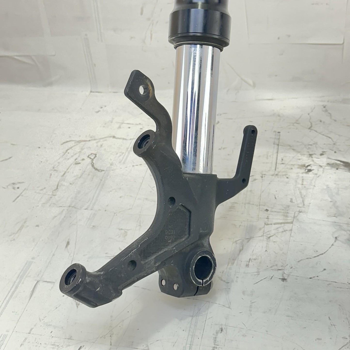 2009 - 2014 YAMAHA YZF R1 FRONT FORKS TRIPLE TREE STEERING STEM SUSPENSION TUBES