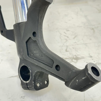 2009 - 2014 YAMAHA YZF R1 FRONT FORKS TRIPLE TREE STEERING STEM SUSPENSION TUBES