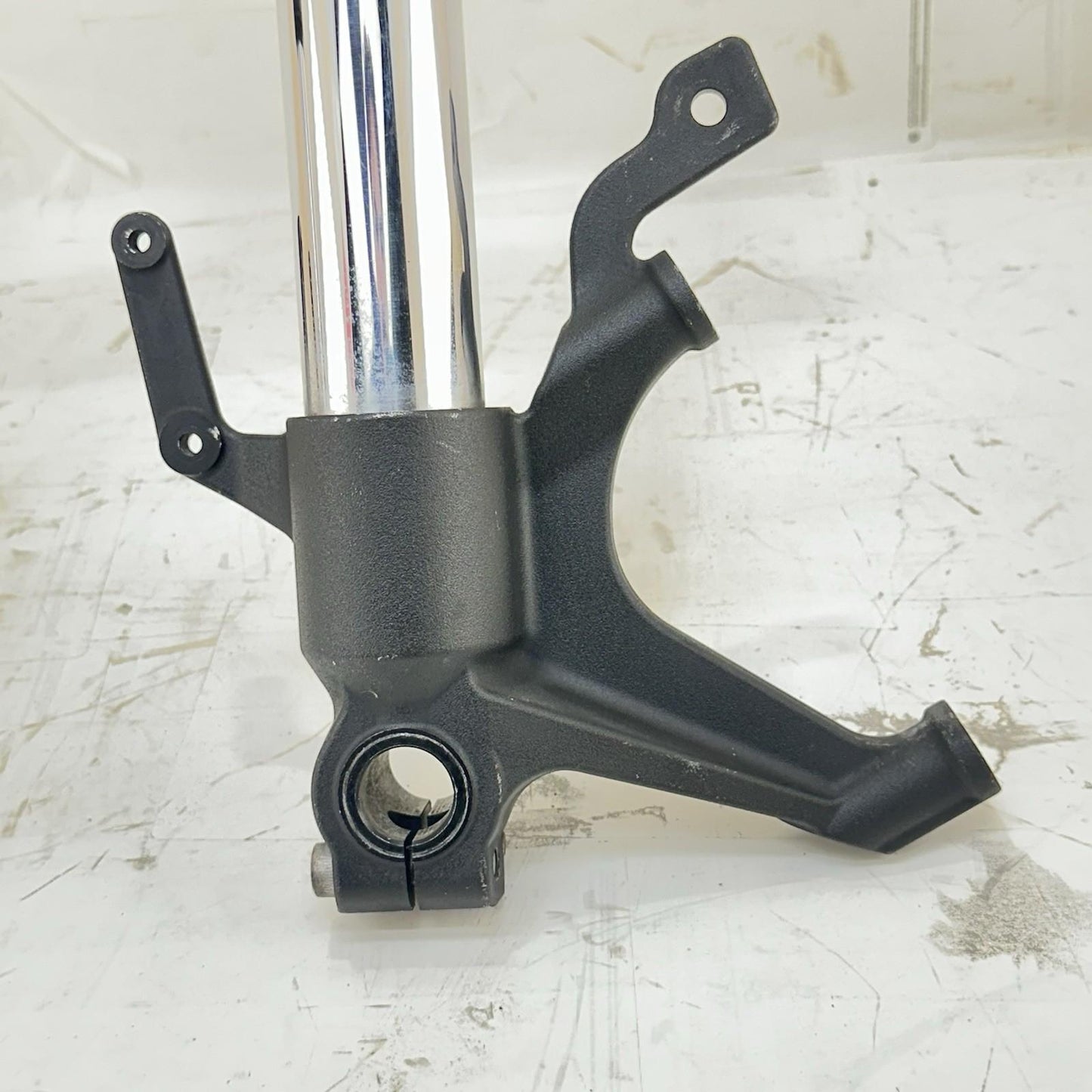 2009 - 2014 YAMAHA YZF R1 FRONT FORKS TRIPLE TREE STEERING STEM SUSPENSION TUBES