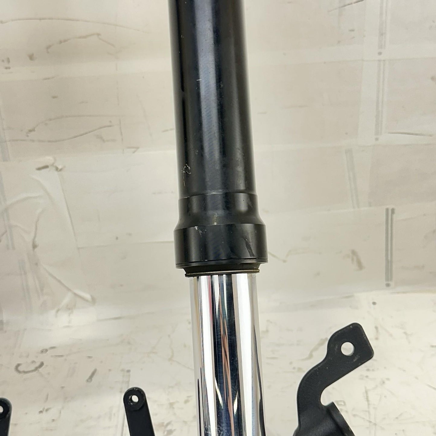 2009 - 2014 YAMAHA YZF R1 FRONT FORKS TRIPLE TREE STEERING STEM SUSPENSION TUBES