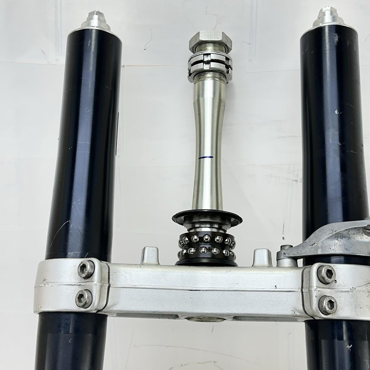 2009 - 2014 YAMAHA YZF R1 FRONT FORKS TRIPLE TREE STEERING STEM SUSPENSION TUBES