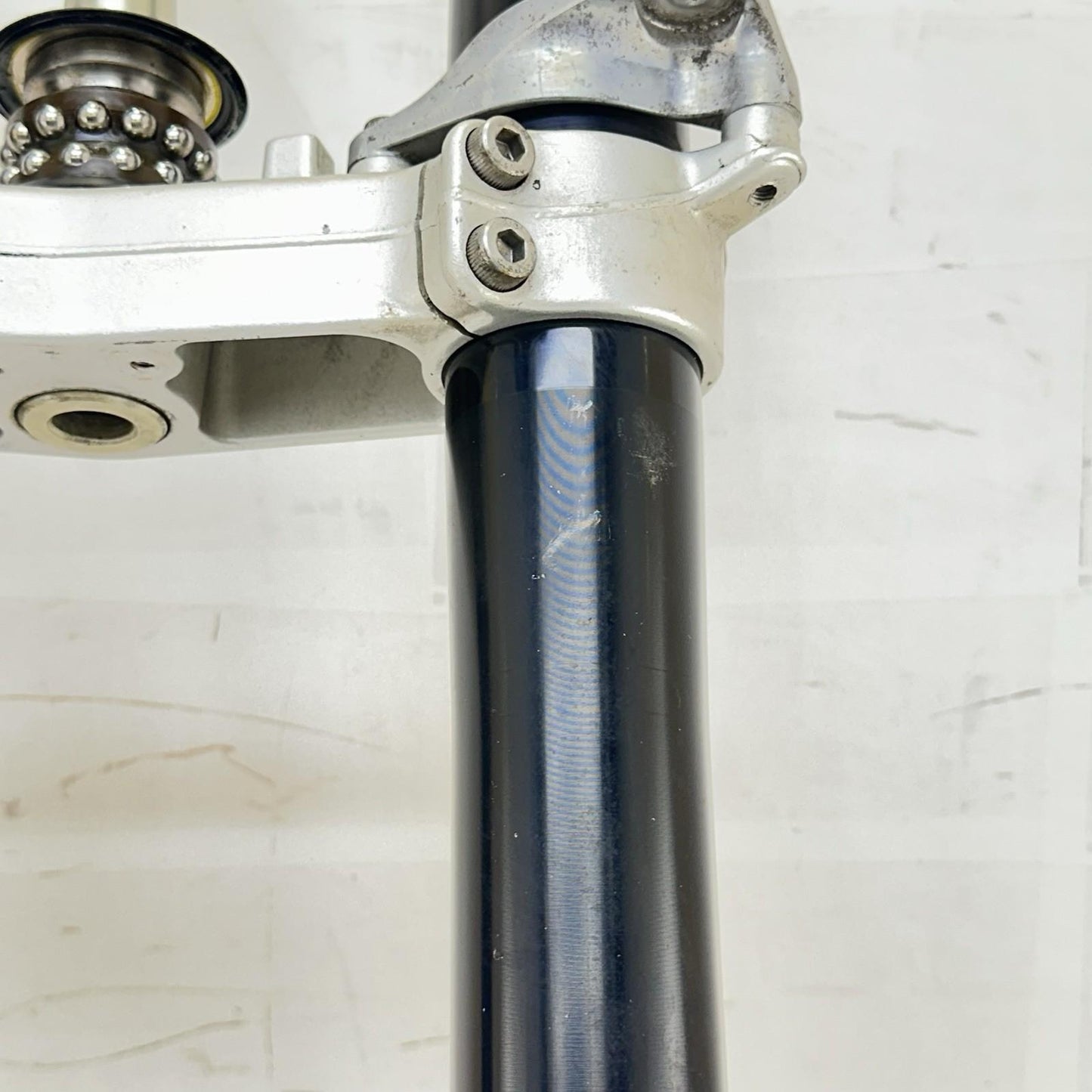 2009 - 2014 YAMAHA YZF R1 FRONT FORKS TRIPLE TREE STEERING STEM SUSPENSION TUBES