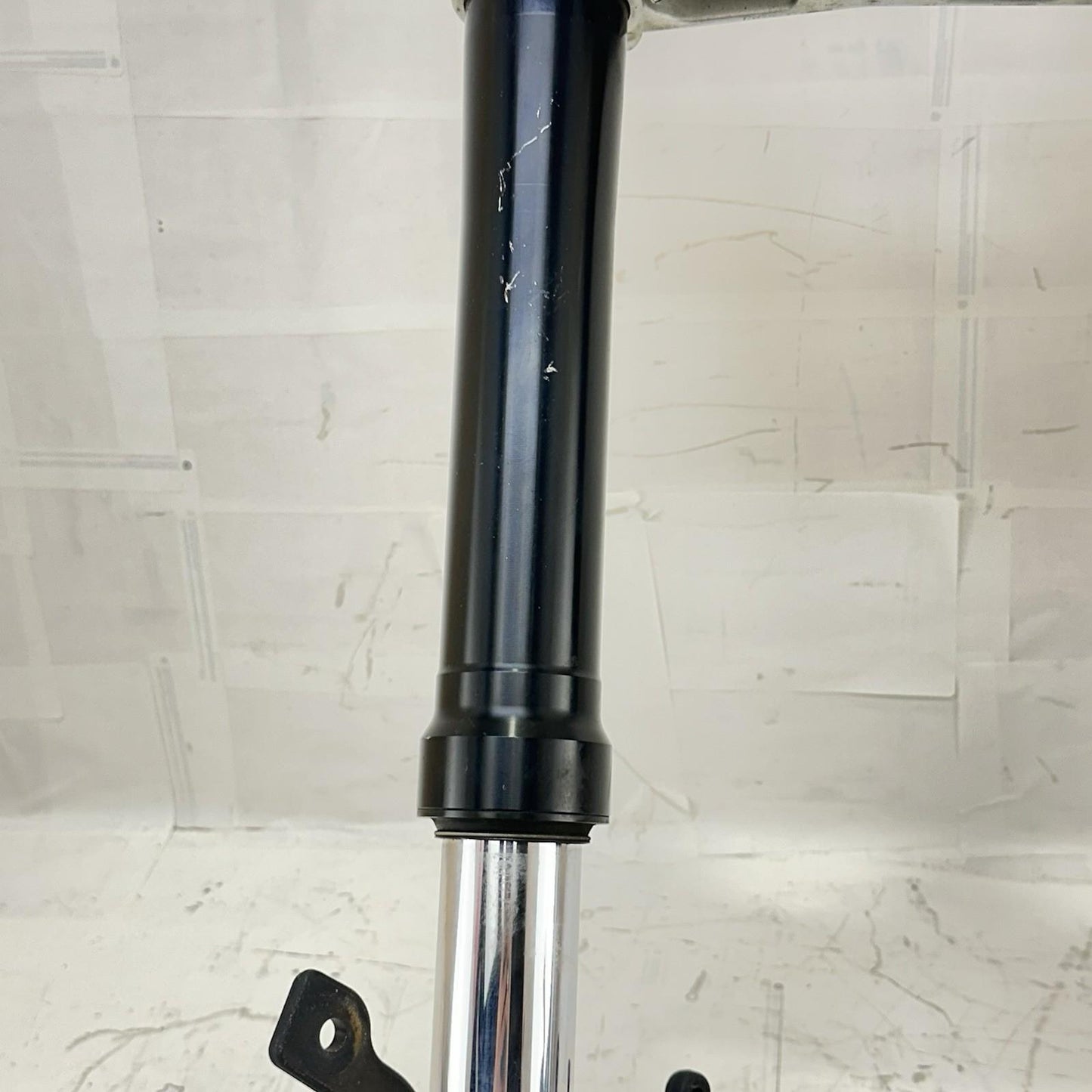 2009 - 2014 YAMAHA YZF R1 FRONT FORKS TRIPLE TREE STEERING STEM SUSPENSION TUBES