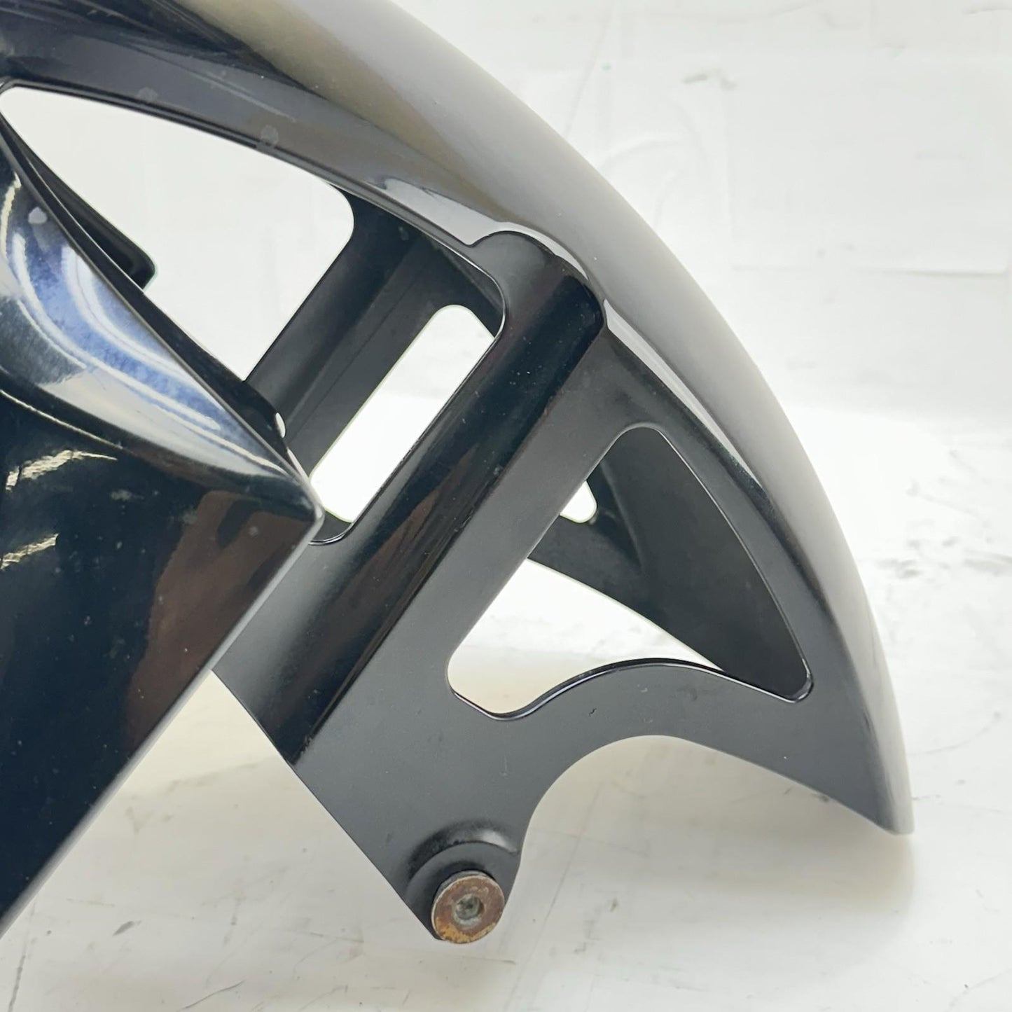 2009 - 2014 YAMAHA YZF R1 FRONT WHEEL FENDER TIRE COVER FAIRING COWL BLACK BOLTS