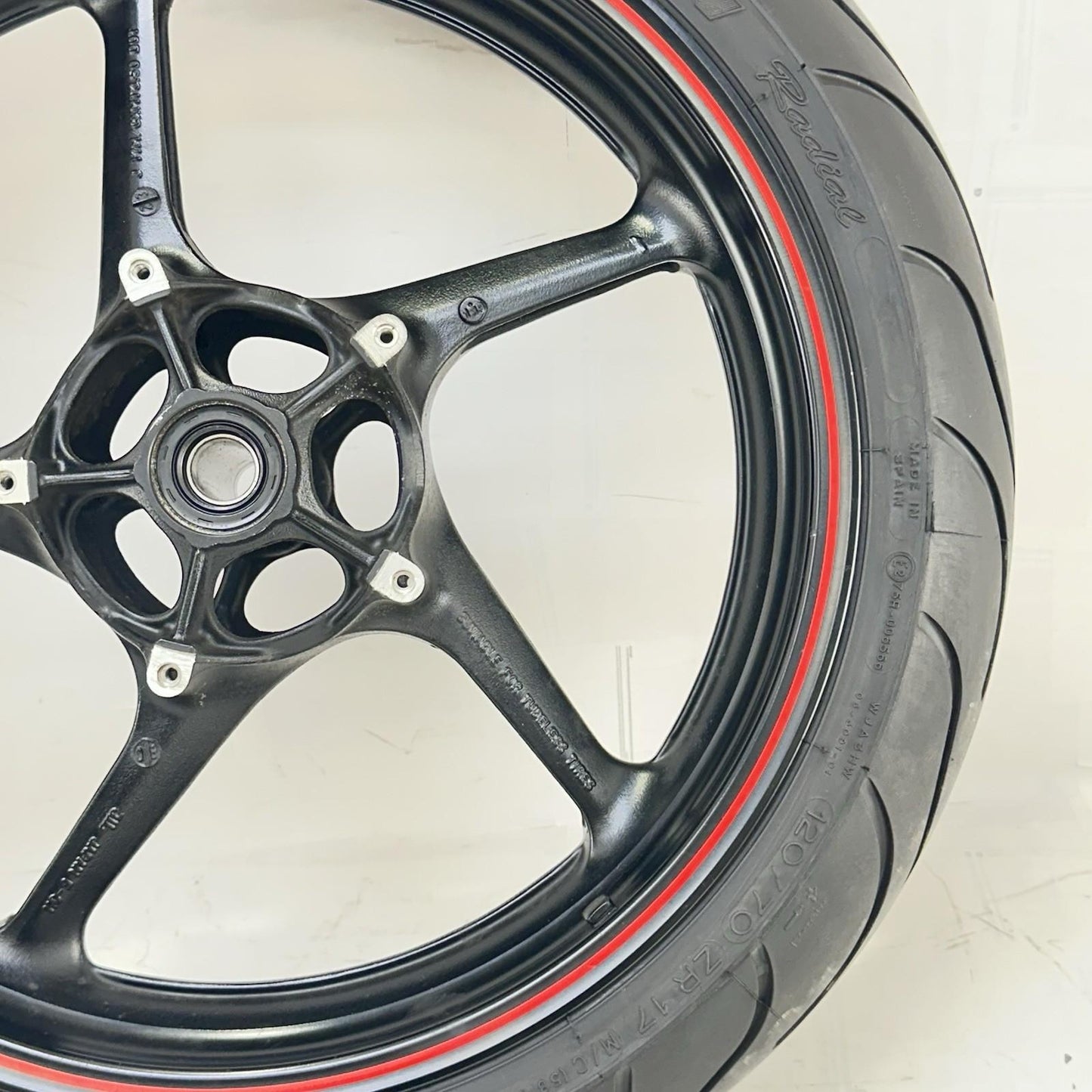 2009 - 2014 YAMAHA YZF R1 FRONT WHEEL RIM TIRE RUBBER BLACK RED STOCK