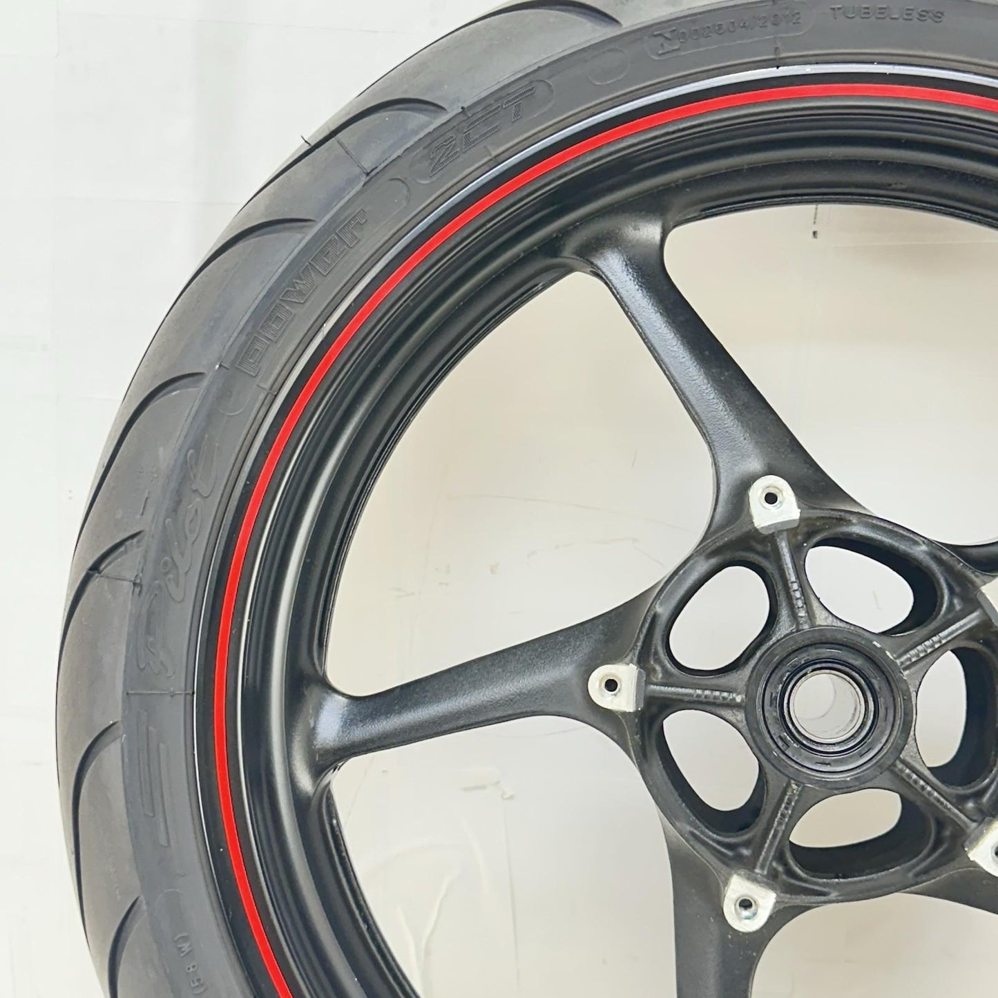 2009 - 2014 YAMAHA YZF R1 FRONT WHEEL RIM TIRE RUBBER BLACK RED STOCK