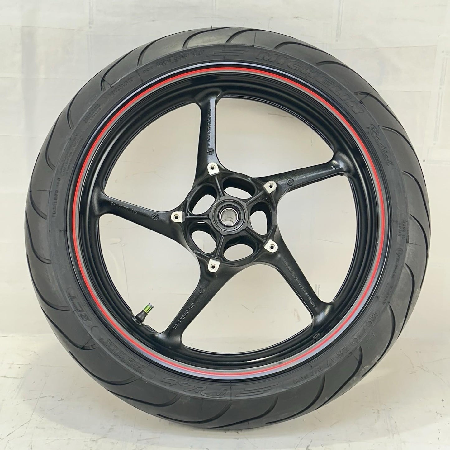 2009 - 2014 YAMAHA YZF R1 FRONT WHEEL RIM TIRE RUBBER BLACK RED STOCK