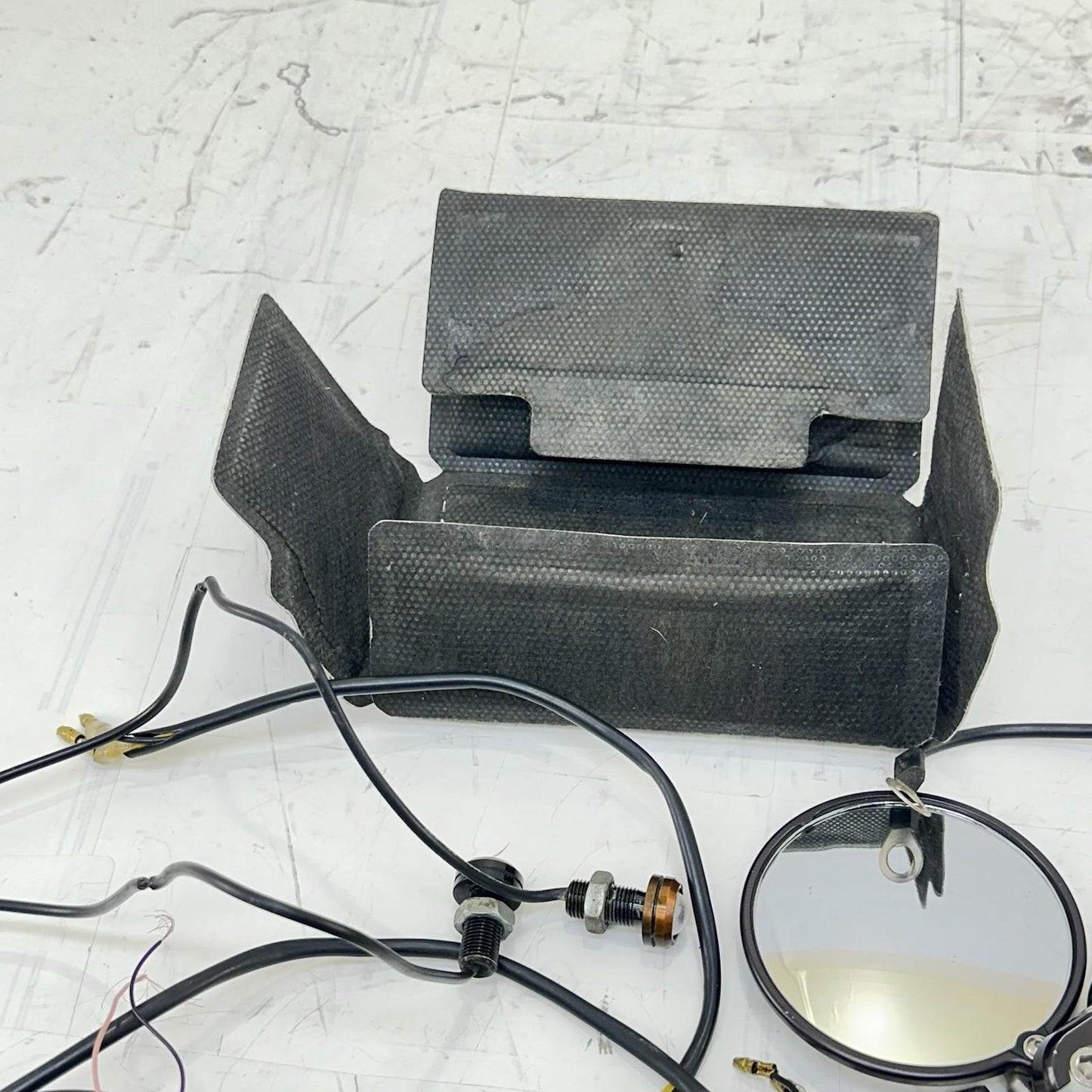 2009 - 2014 YAMAHA YZF R1 BOLTS NUTS SCREWS PARTS HARDWARE MOUNTING LINES WIRES