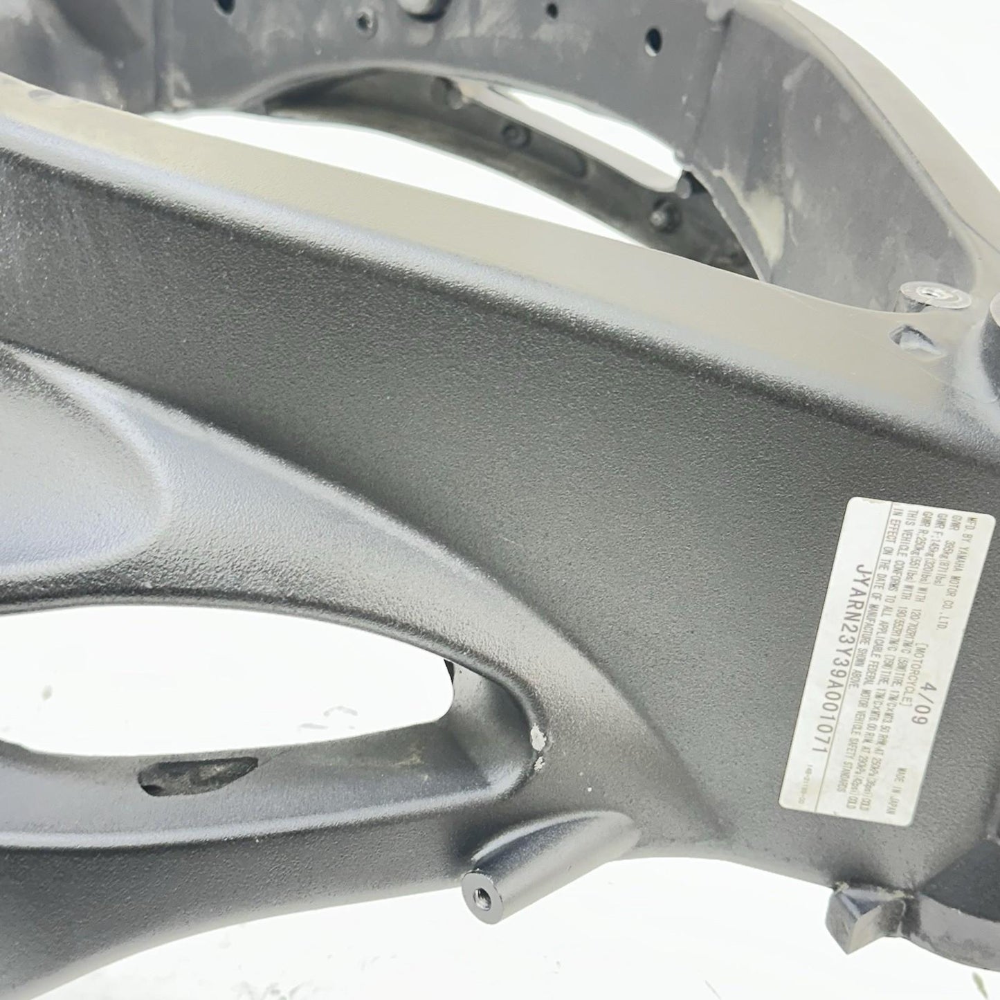 2009 - 2014 YAMAHA YZF R1 MAIN FRAME BODY CHASSIS BLACK