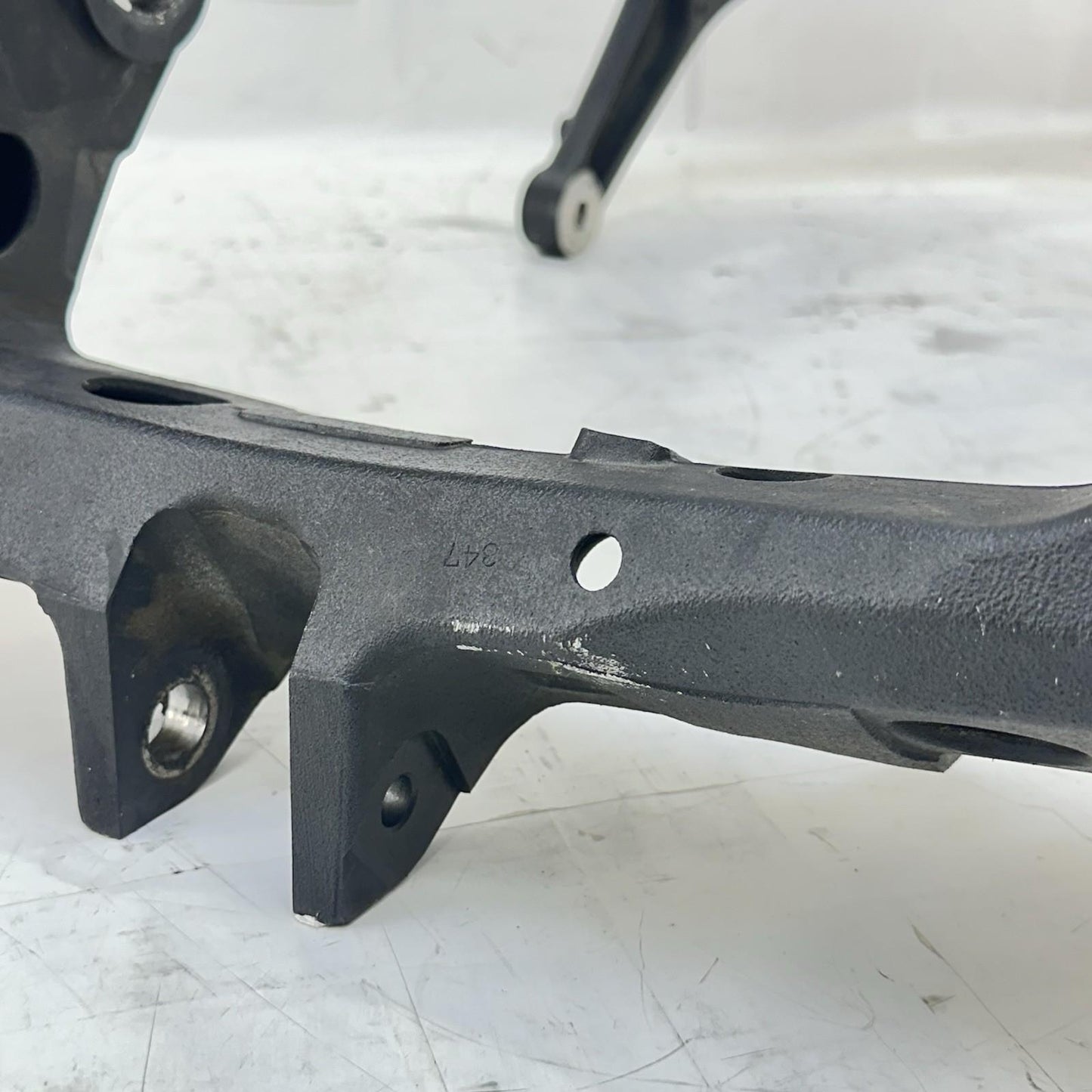 2009 - 2014 YAMAHA YZF R1 MAIN FRAME BODY CHASSIS BLACK