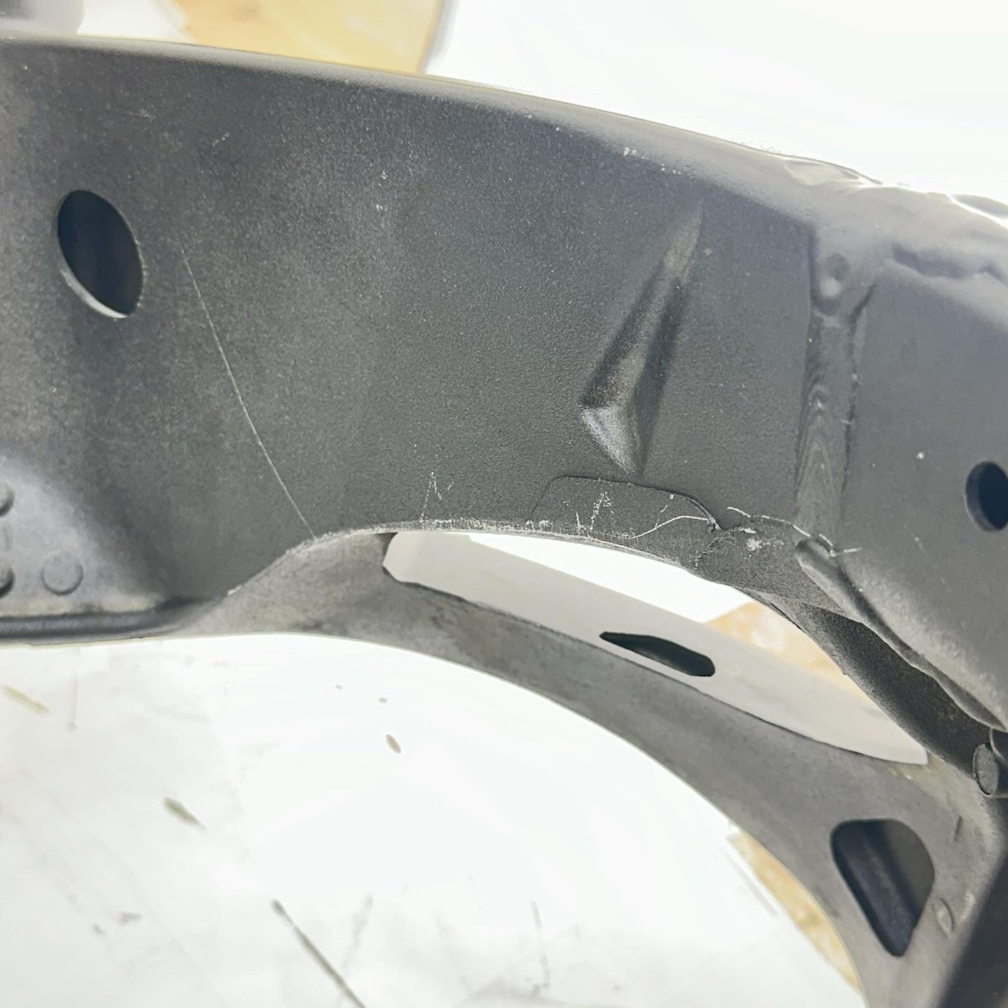 2009 - 2014 YAMAHA YZF R1 MAIN FRAME BODY CHASSIS BLACK