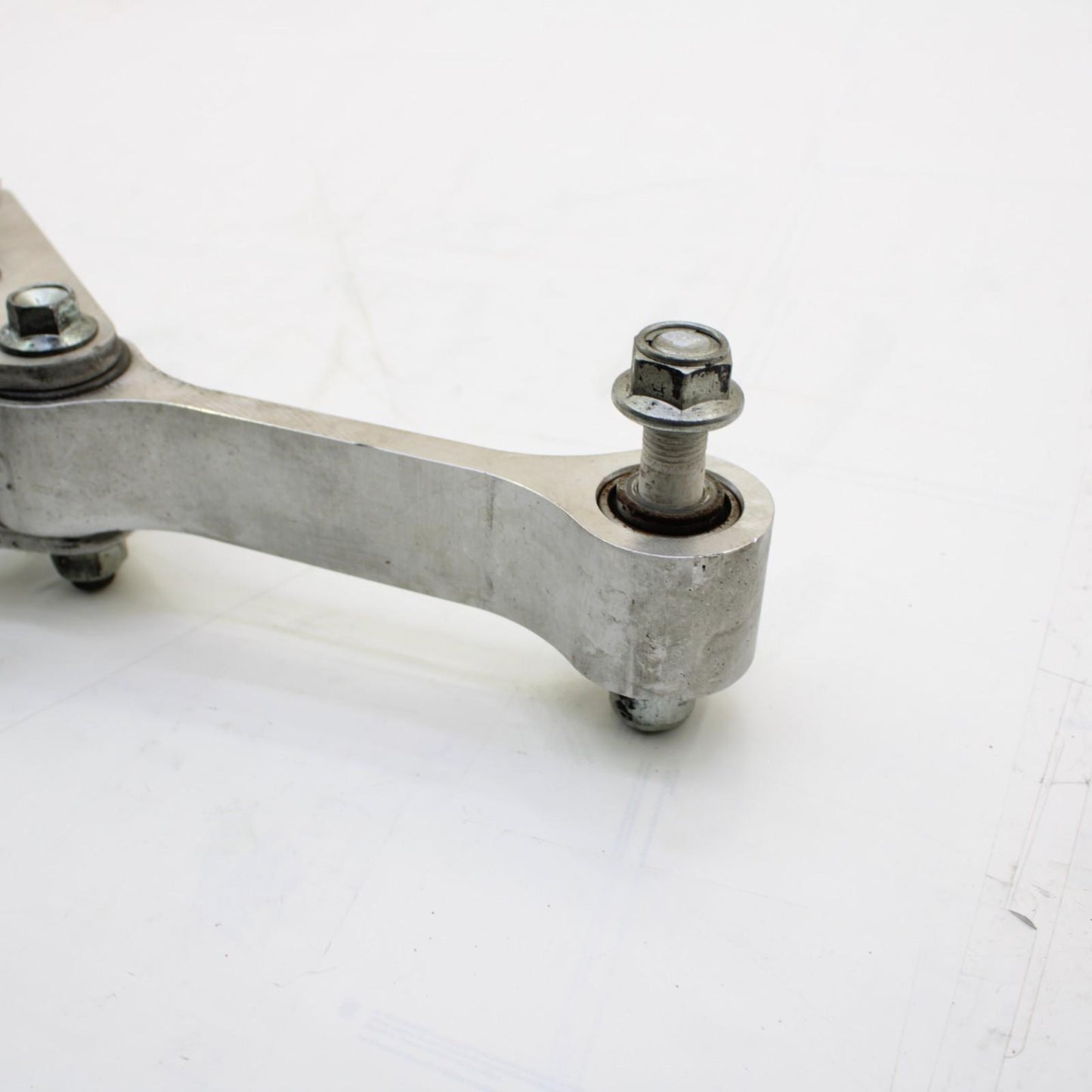 2017 - 2024 SUZUKI GSXR 1000 R DOGBONE REAR SHOCK LINKAGE Link Lever Arm SILVER