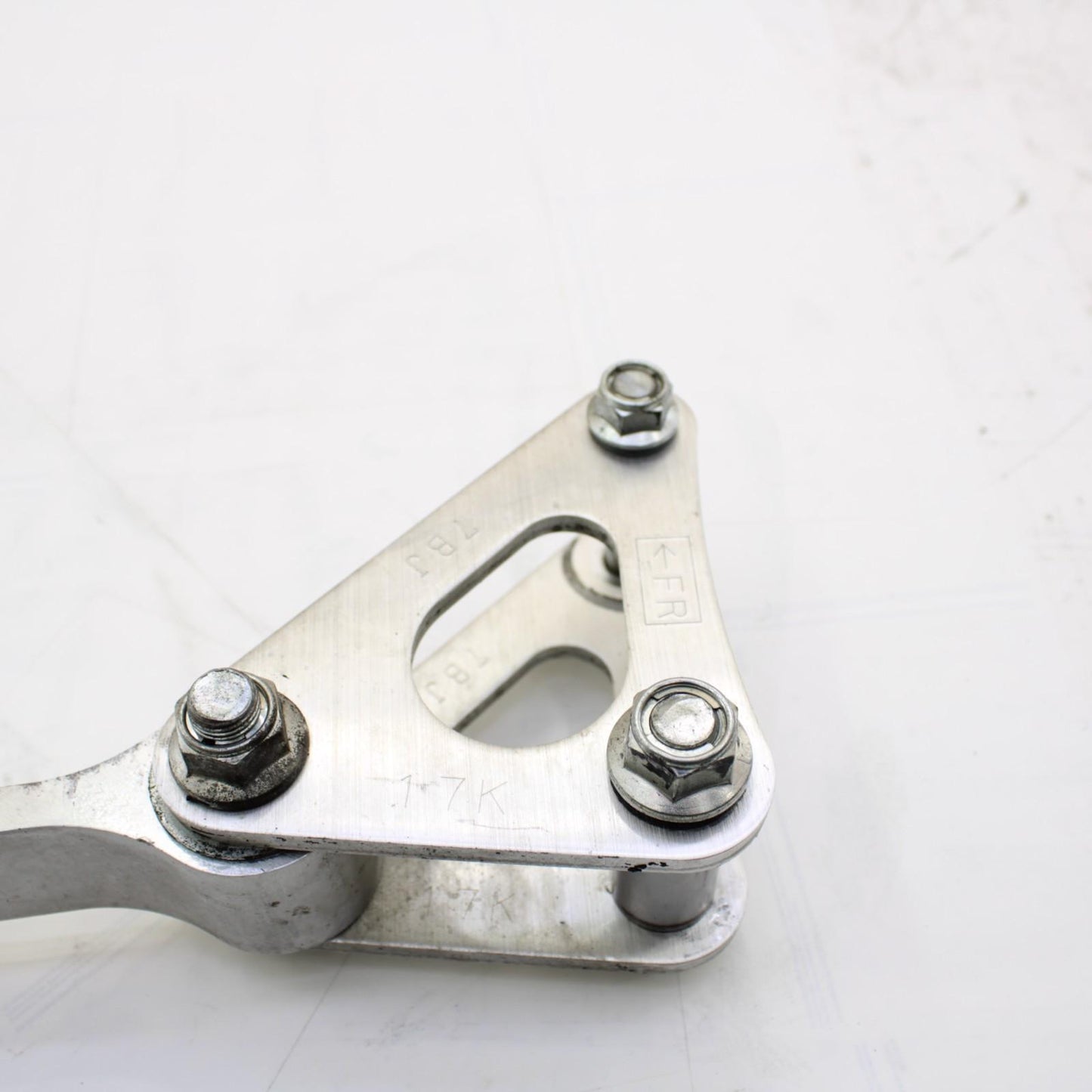 2017 - 2024 SUZUKI GSXR 1000 R DOGBONE REAR SHOCK LINKAGE Link Lever Arm SILVER