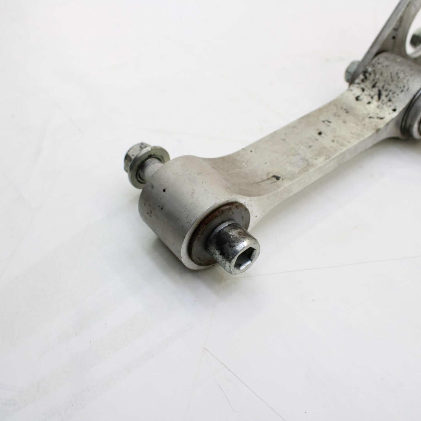 2017 - 2024 SUZUKI GSXR 1000 R DOGBONE REAR SHOCK LINKAGE Link Lever Arm SILVER